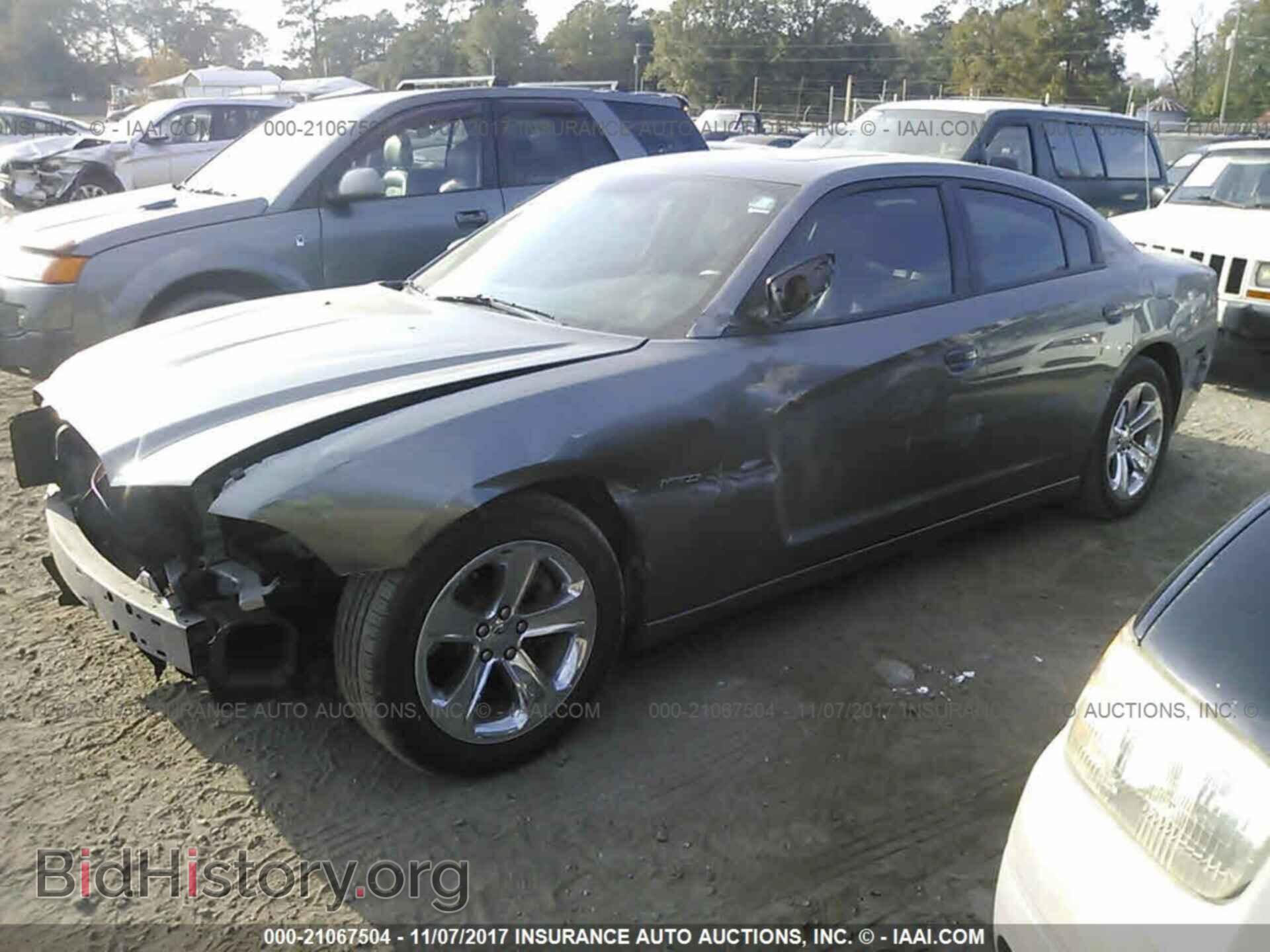 2012 Dodge Charger - VIN: 2C3CDXCT2CH303611 - Photo 2