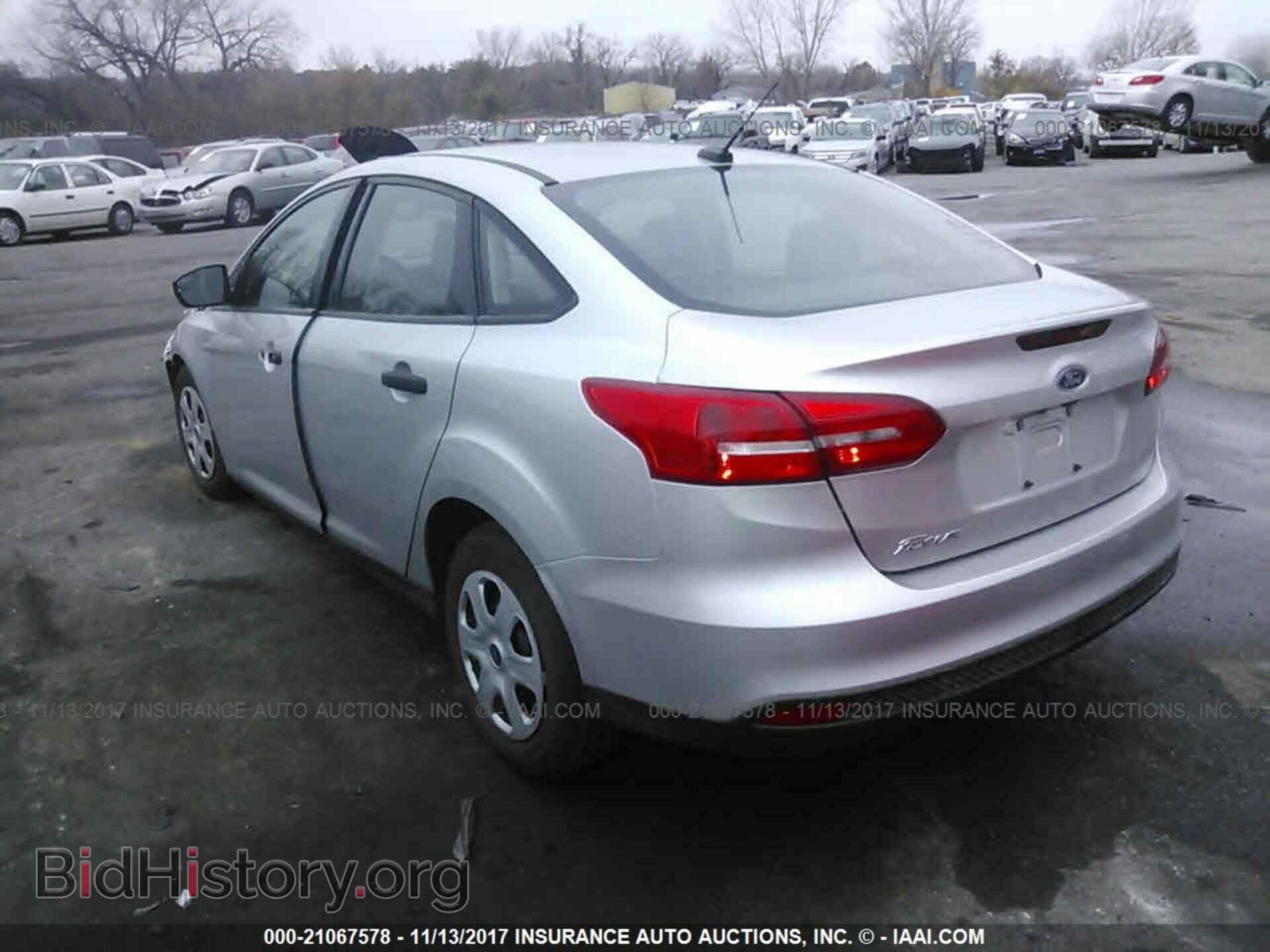 2017 Ford Focus - VIN: 1FADP3E21HL235578 - Фото 3