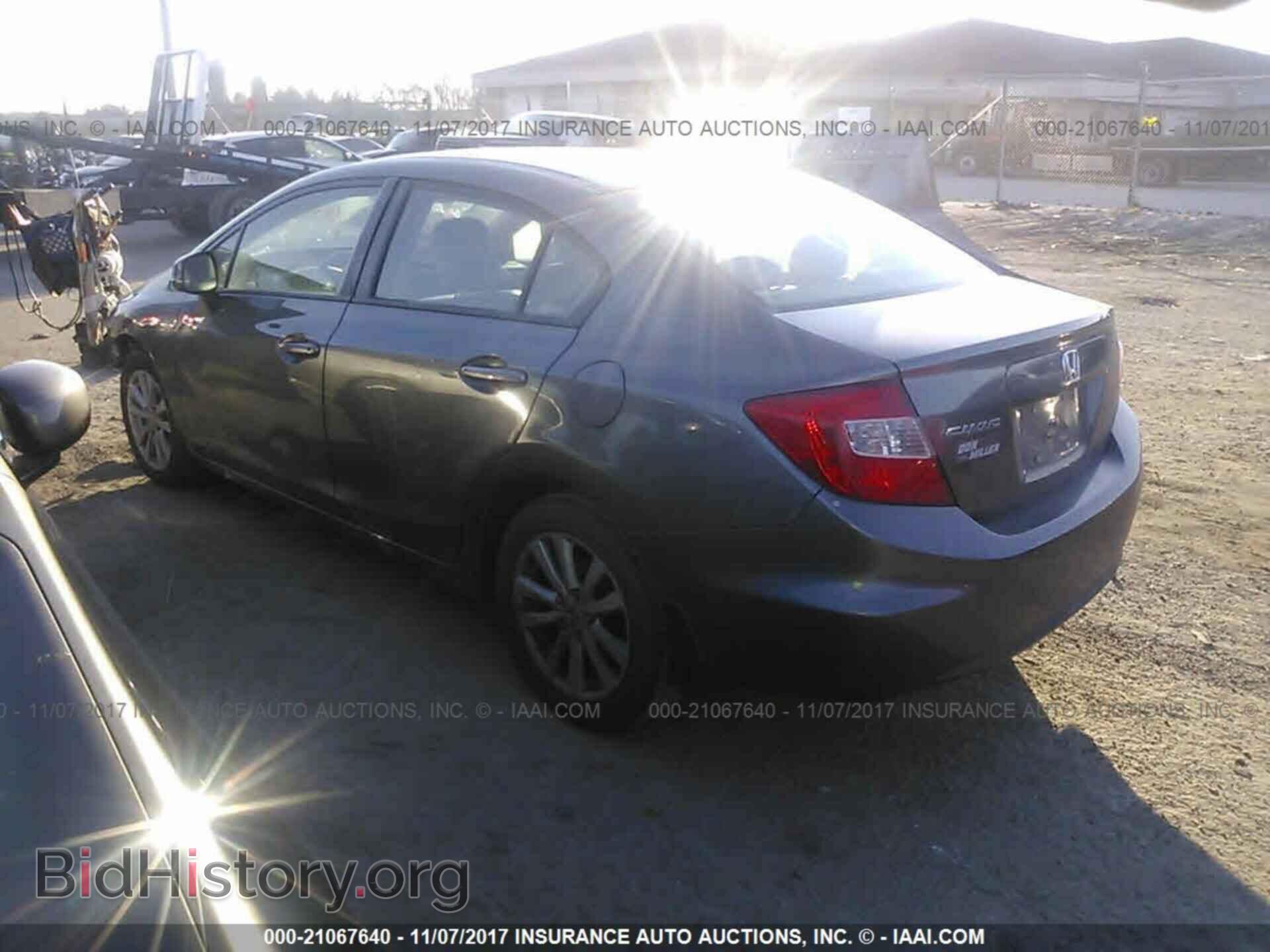 2012 Honda Civic - VIN: 19XFB2F96CE039435 - Photo 3