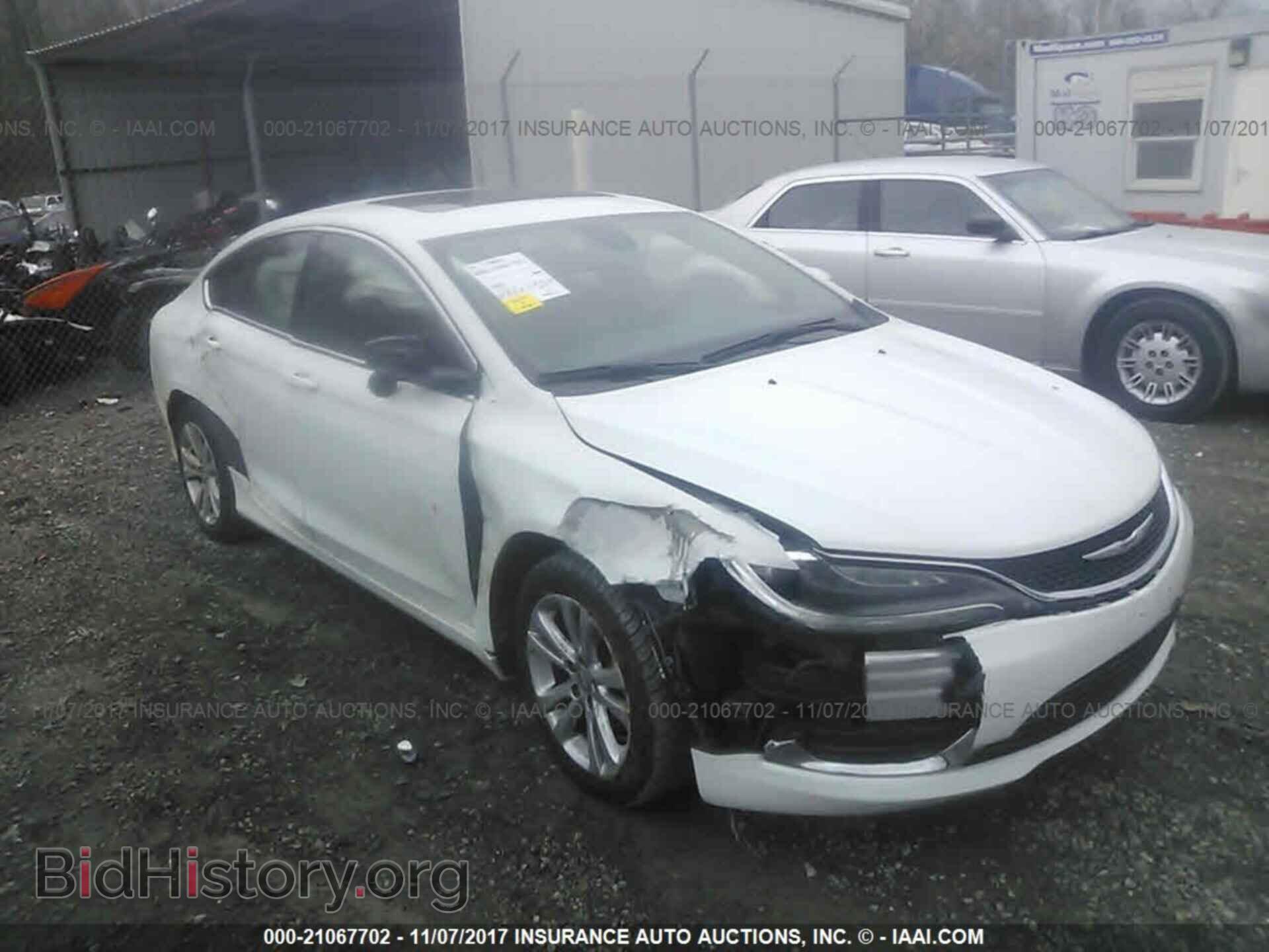 2015 Chrysler 200 - VIN: 1C3CCCAB2FN741756 - Photo 6