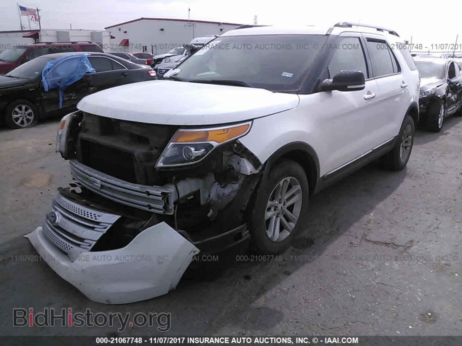 2014 Ford Explorer - VIN: 1FM5K7D89EGC22622 - Фото 2