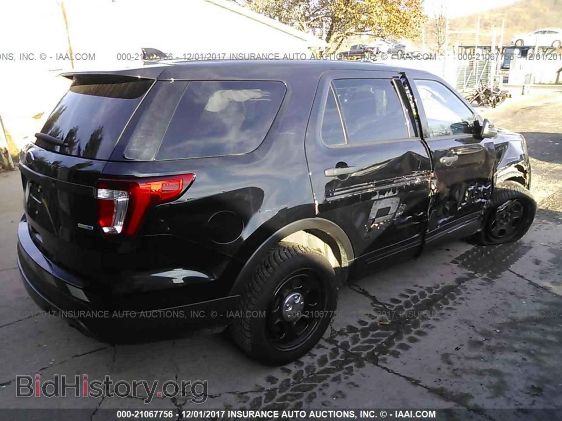 2016 Ford Explorer - VIN: 1FM5K8AR4GGC61415 - Photo 4