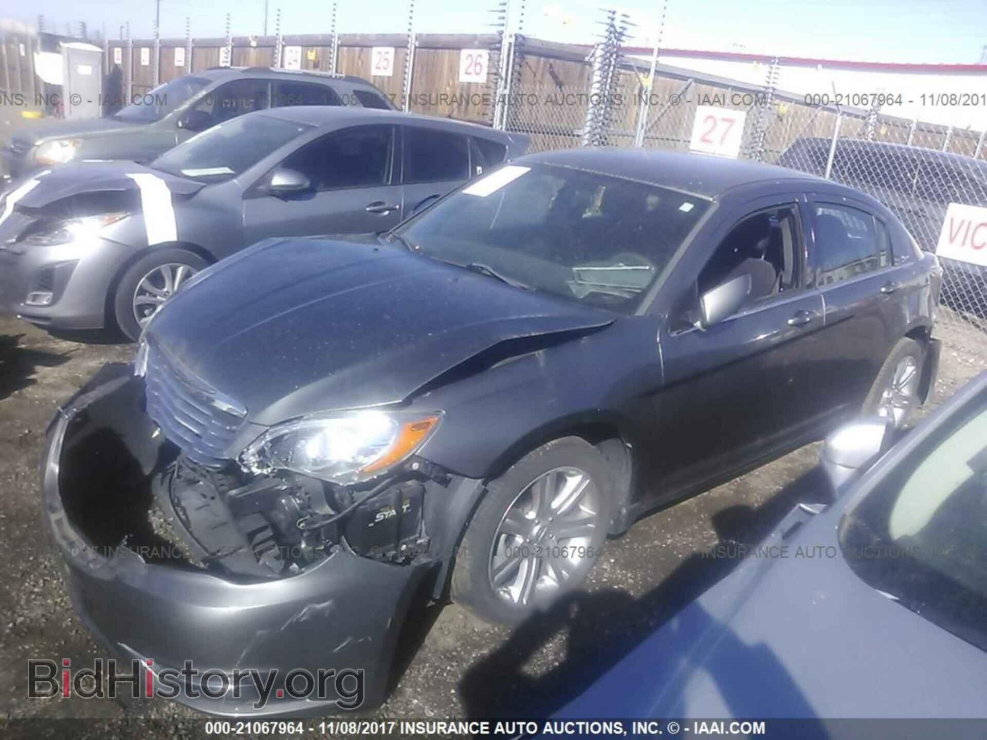 2013 Chrysler 200 - VIN: 1C3CCBBB6DN764690 - Photo 2