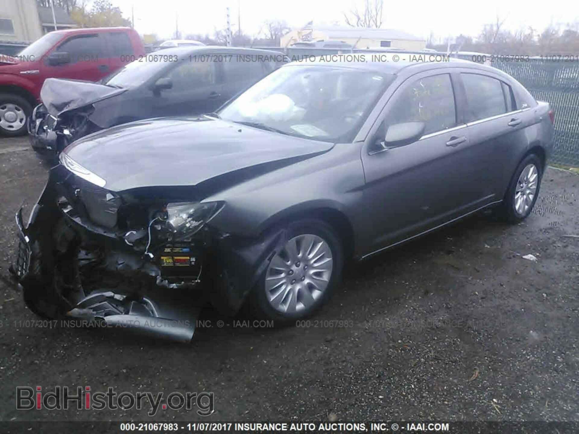 2012 Chrysler 200 - VIN: 1C3CCBAB3CN222799 - Photo 2