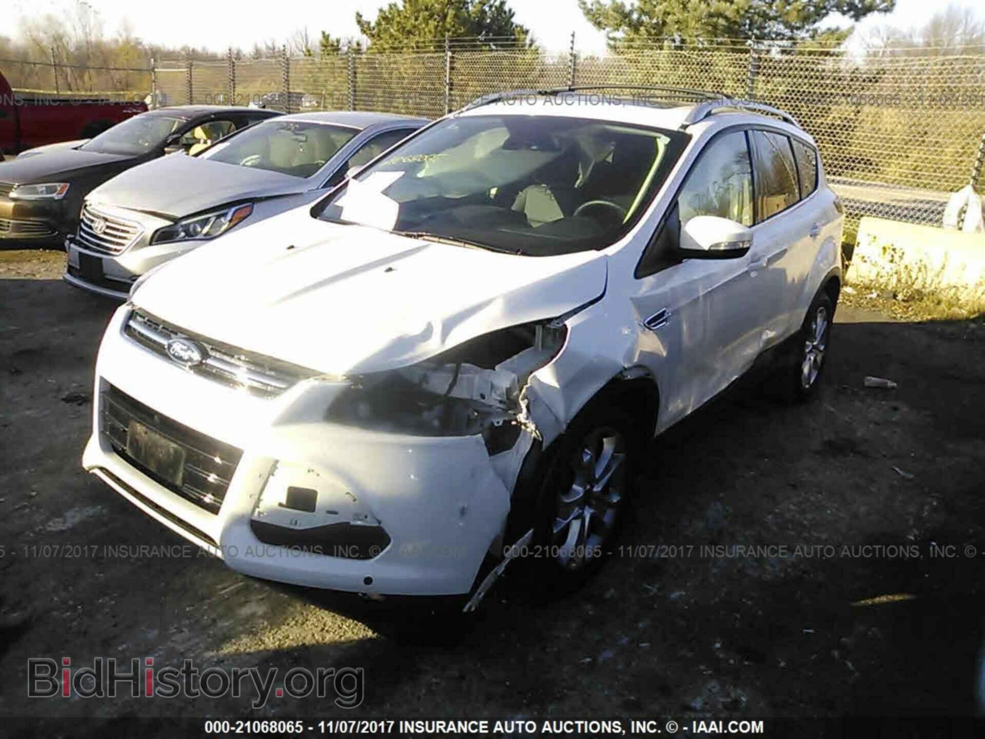 2015 Ford Escape - VIN: 1FMCU9J92FUC11281 - Photo 2