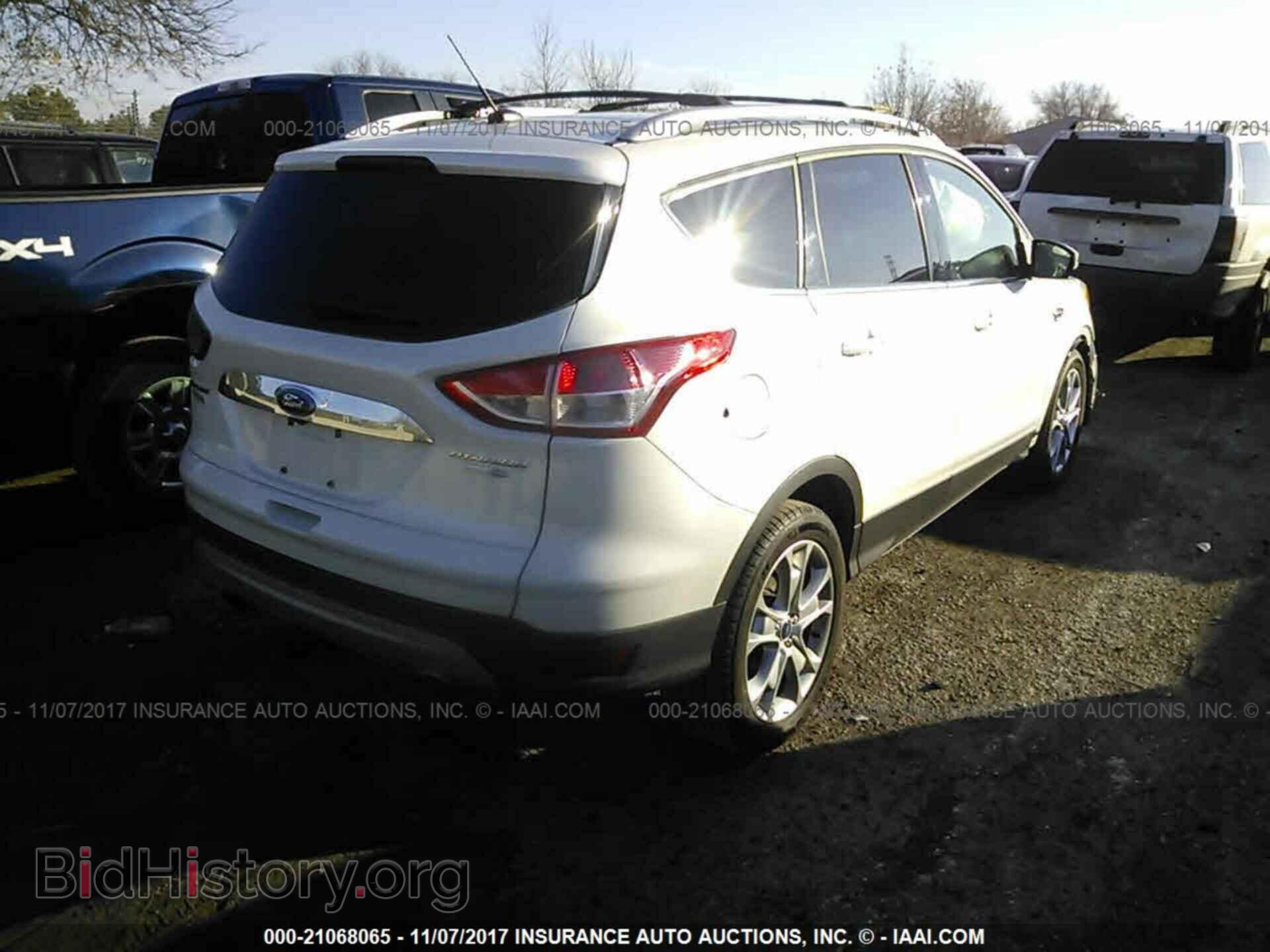 2015 Ford Escape - VIN: 1FMCU9J92FUC11281 - Photo 4