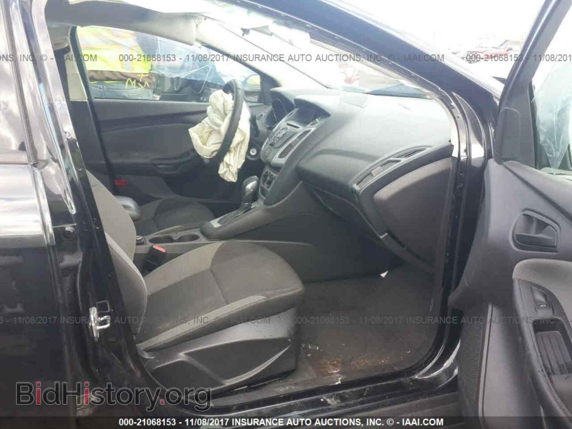 2012 Ford Focus - VIN: 1FAHP3F21CL170143 - Photo 5