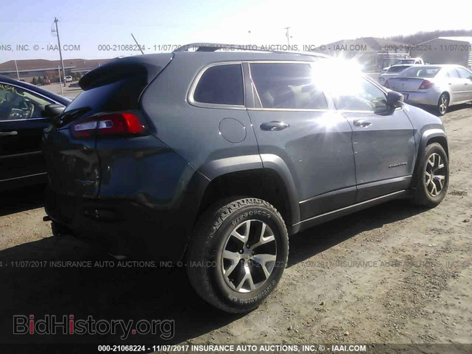 2015 Jeep Cherokee - VIN: 1C4PJMBS8FW751497 - Photo 4