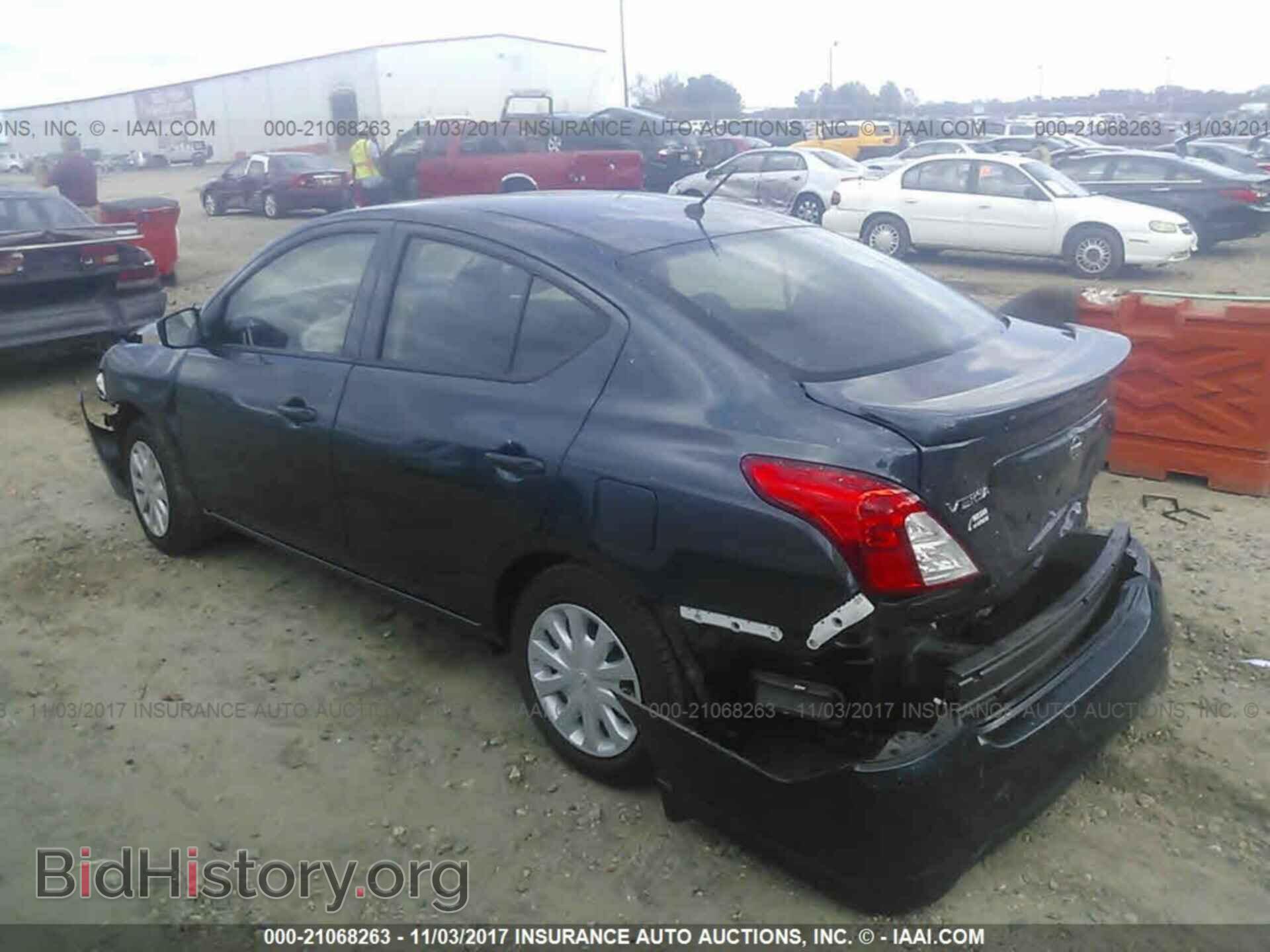 2017 Nissan Versa - VIN: 3N1CN7AP4HL823065 - Photo 3