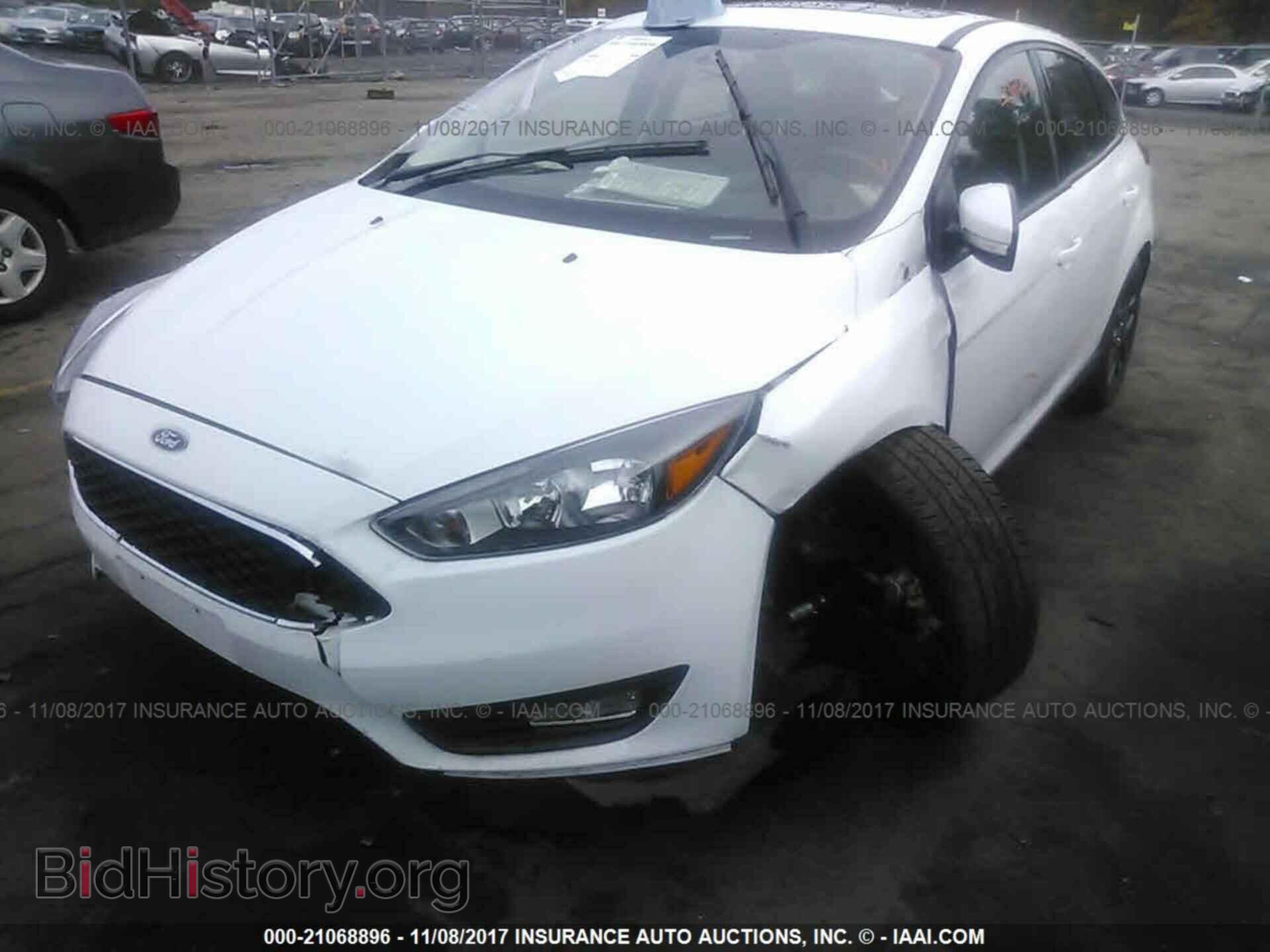 2016 Ford Focus - VIN: 1FADP3K21GL307737 - Photo 6