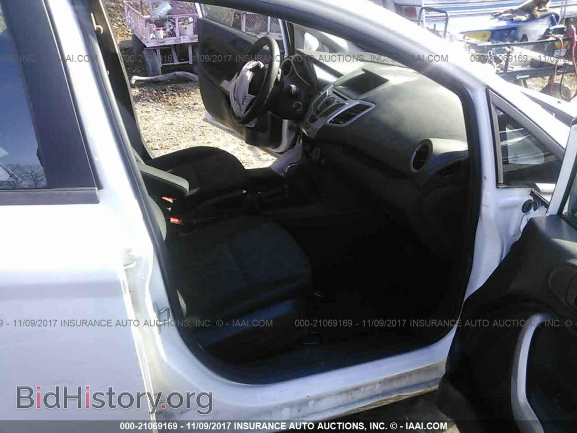 2013 Ford Fiesta - VIN: 3FADP4BJ2DM182917 - Фото 5