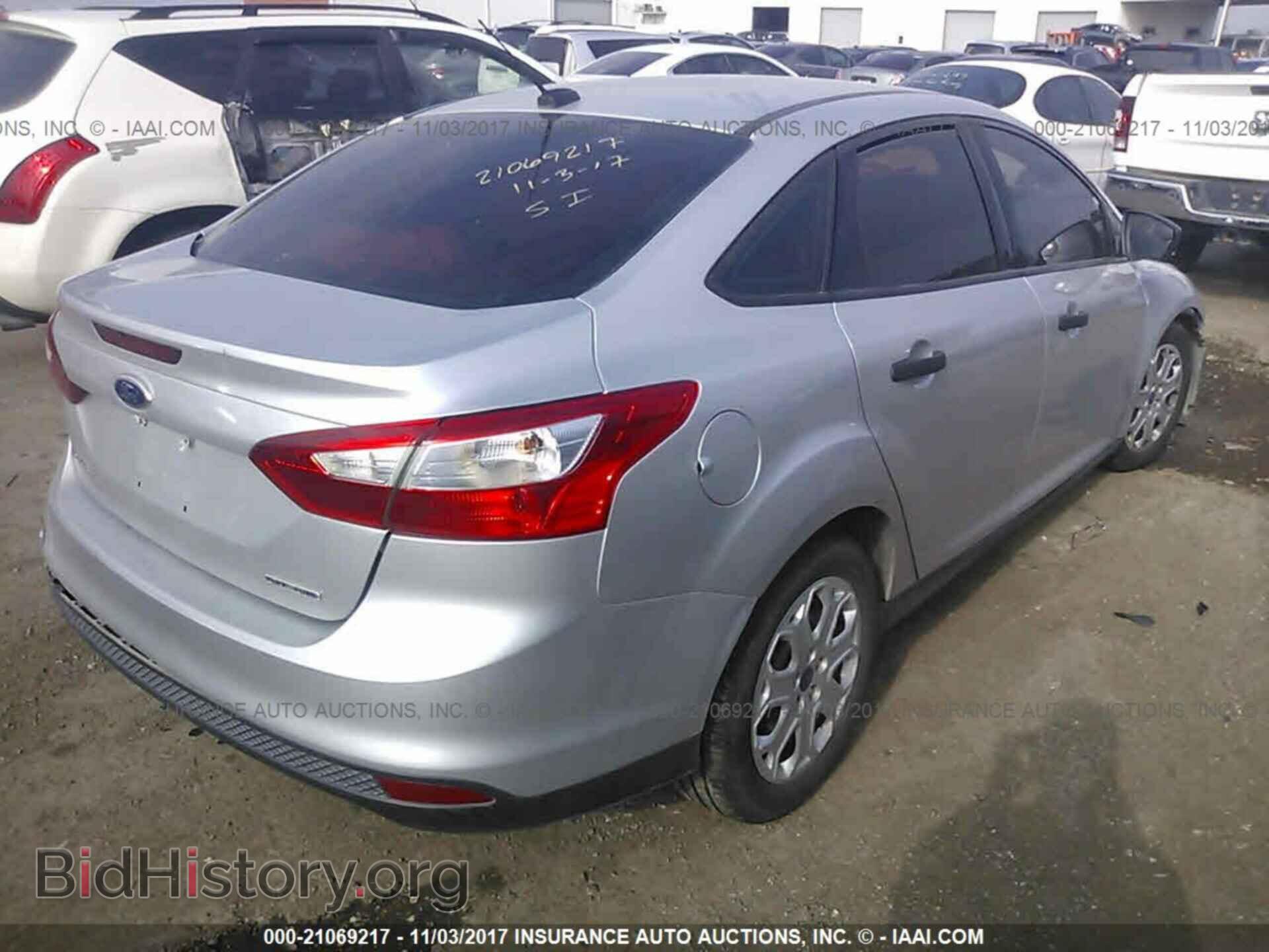 2013 Ford Focus - VIN: 1FADP3E28DL243512 - Фото 4