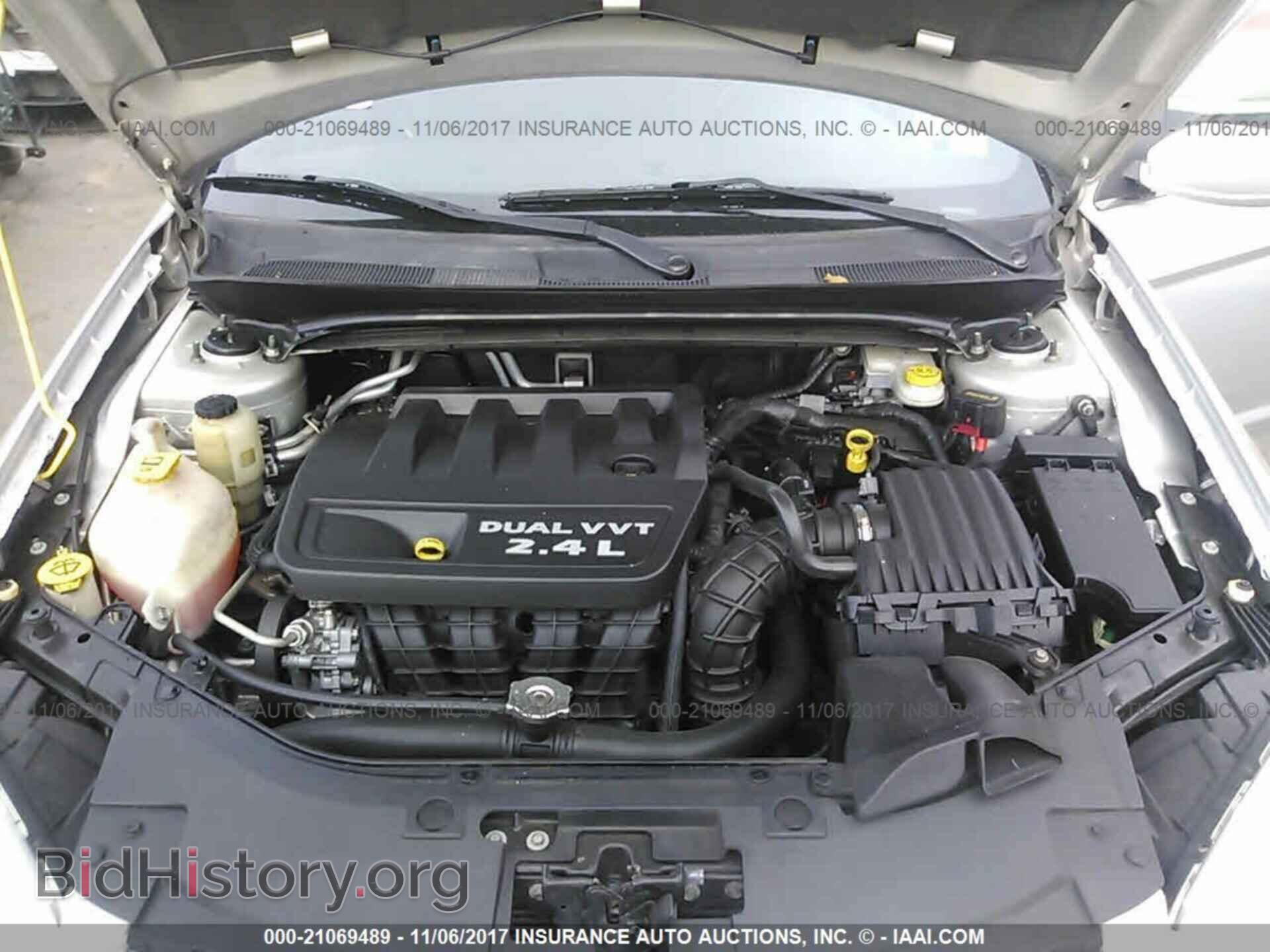 2011 Chrysler 200 - VIN: 1C3BC1FB6BN565975 - Фото 10