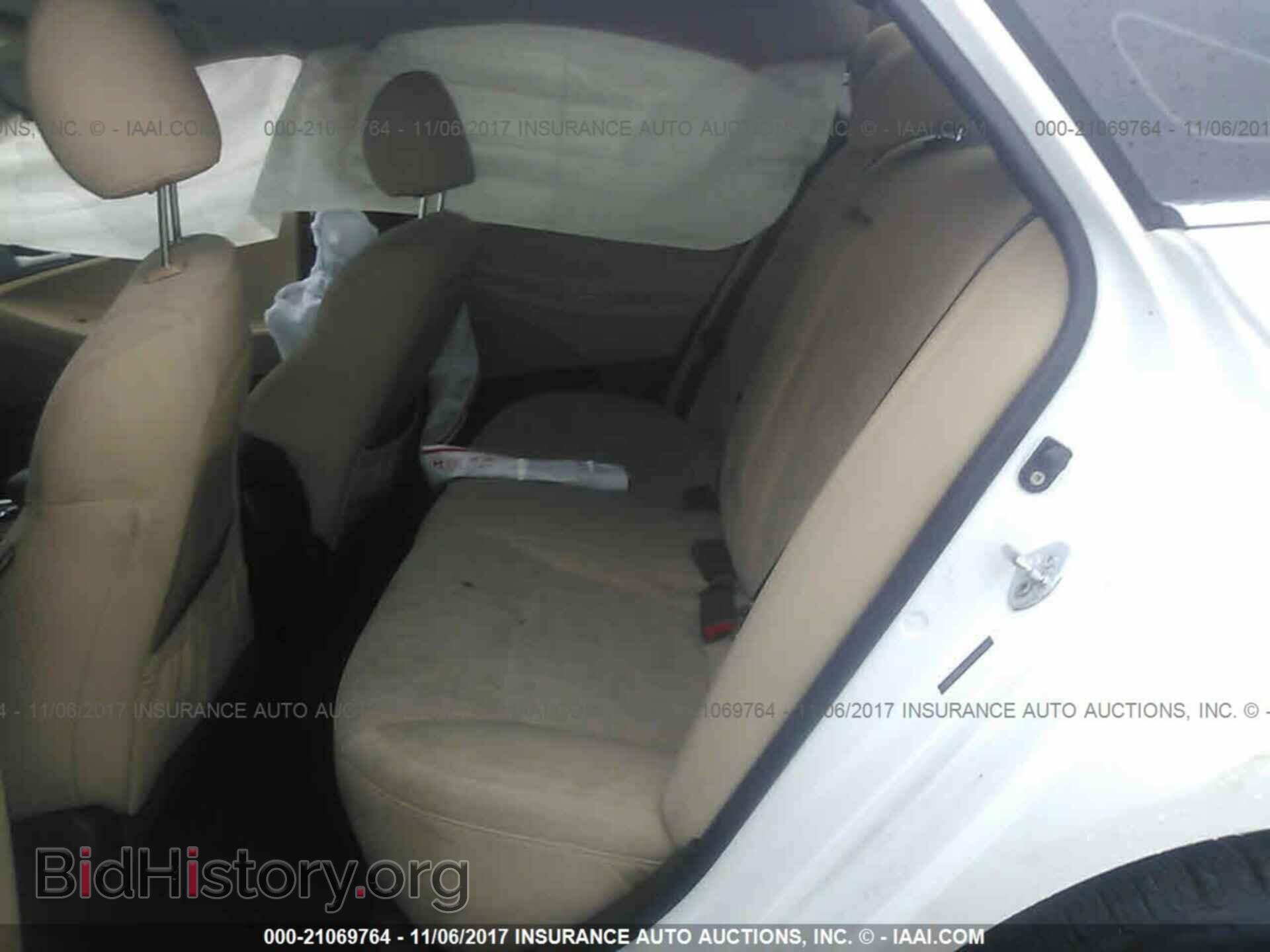 2012 Hyundai Sonata - VIN: 5NPEB4AC4CH327363 - Photo 8