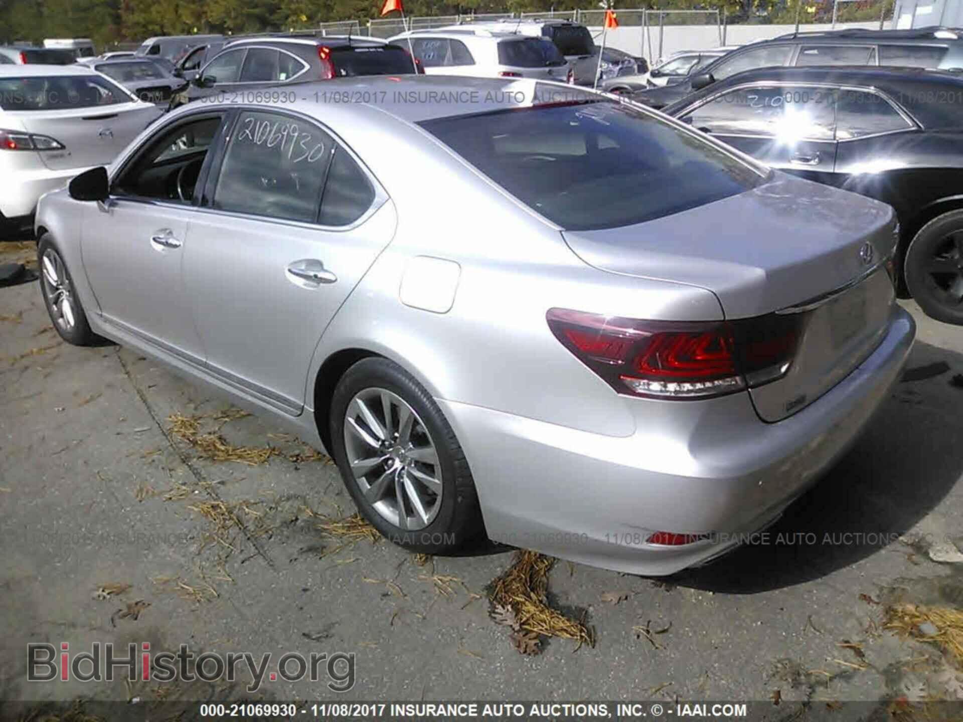 2014 Lexus Ls - VIN: JTHCL5EF2E5022377 - Photo 3