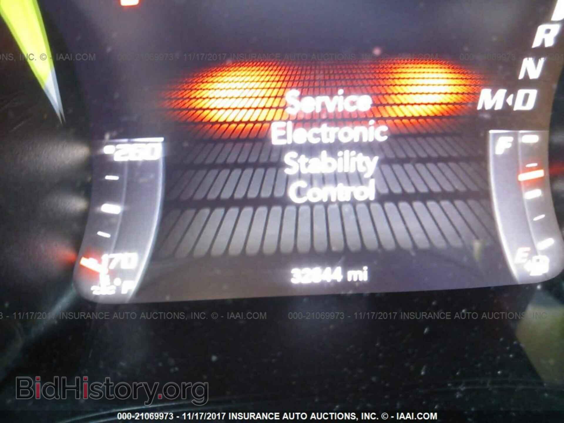 2015 Dodge Challenger - VIN: 2C3CDZDJ7FH905868 - Photo 7