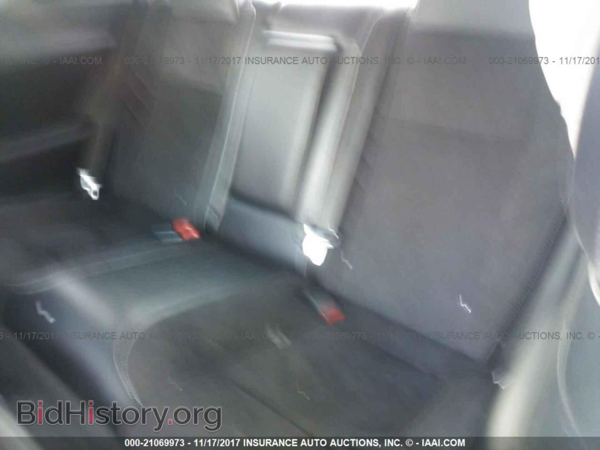 2015 Dodge Challenger - VIN: 2C3CDZDJ7FH905868 - Photo 8