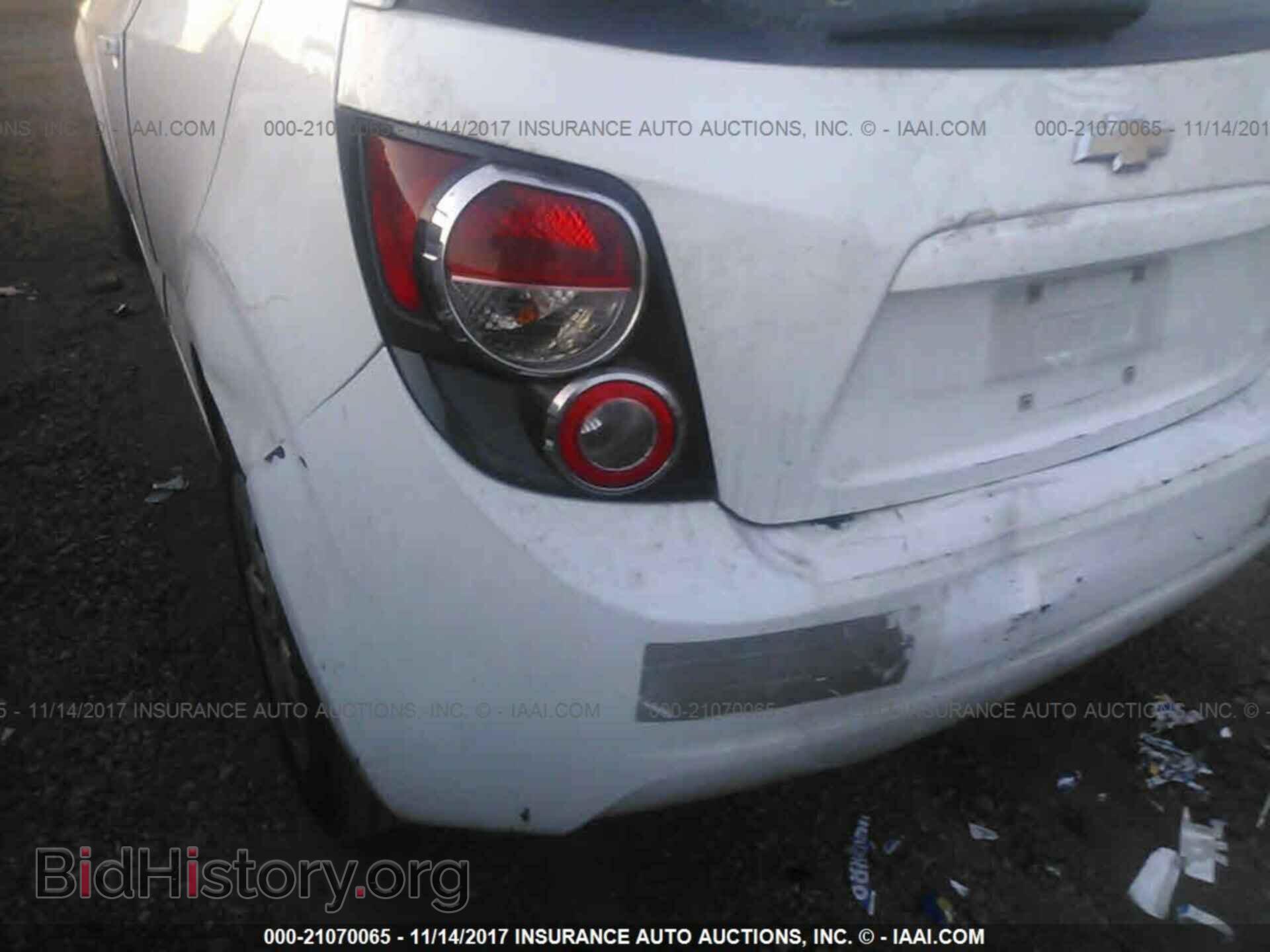 2013 Chevrolet Sonic - VIN: 1G1JA6SH1D4129251 - Photo 6