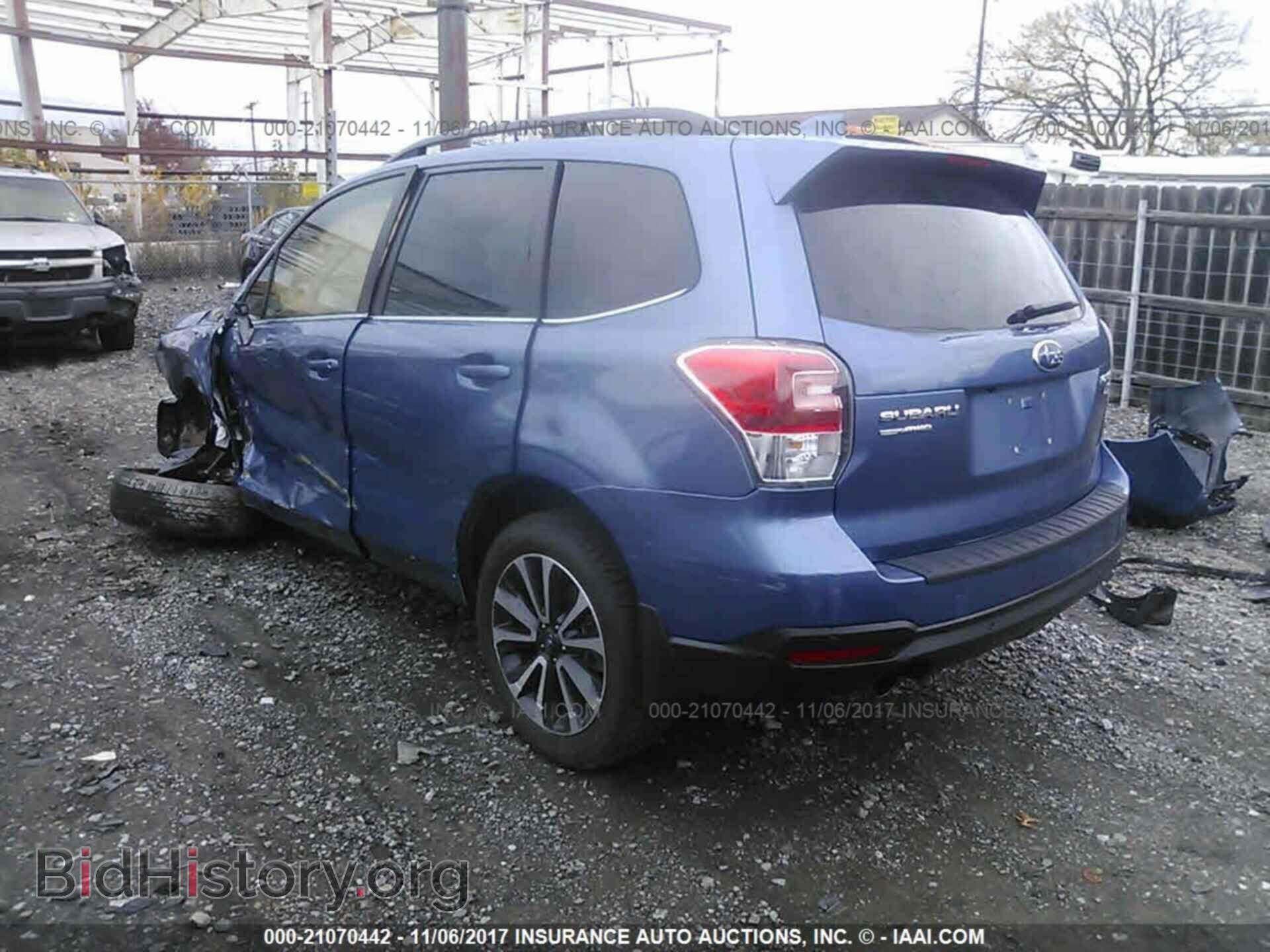 2017 Subaru Forester - VIN: JF2SJGWCXHH506465 - Фото 3