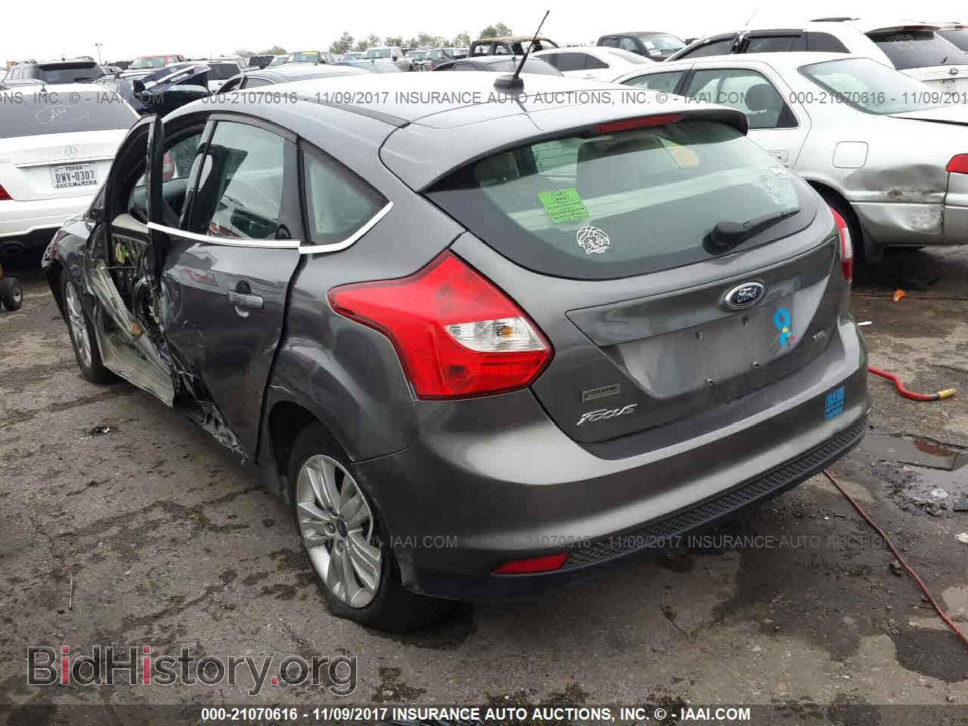 2012 Ford Focus - VIN: 1FAHP3M22CL129829 - Фото 3