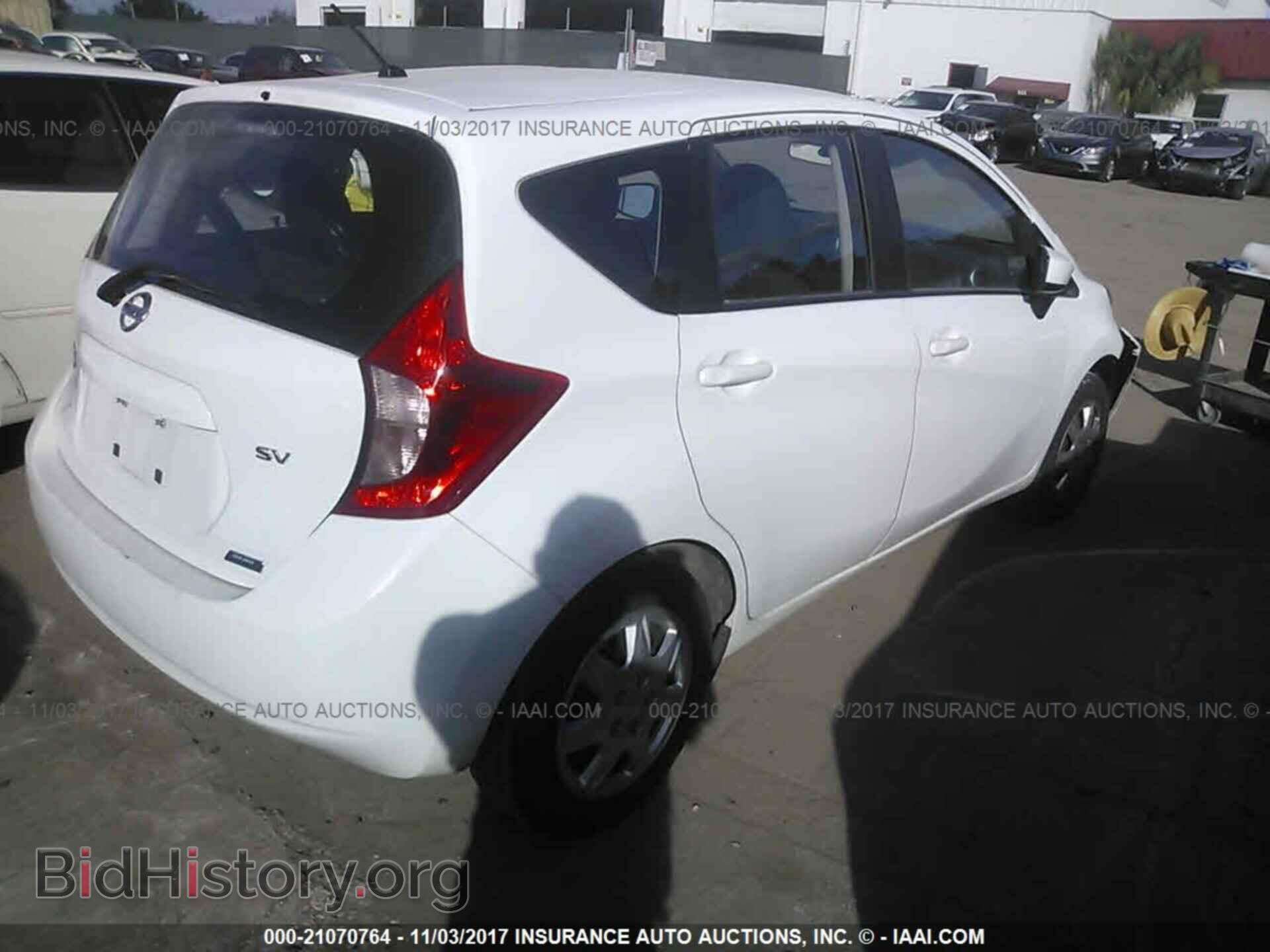 2015 Nissan Versa note - VIN: 3N1CE2CP9FL404125 - Фото 4