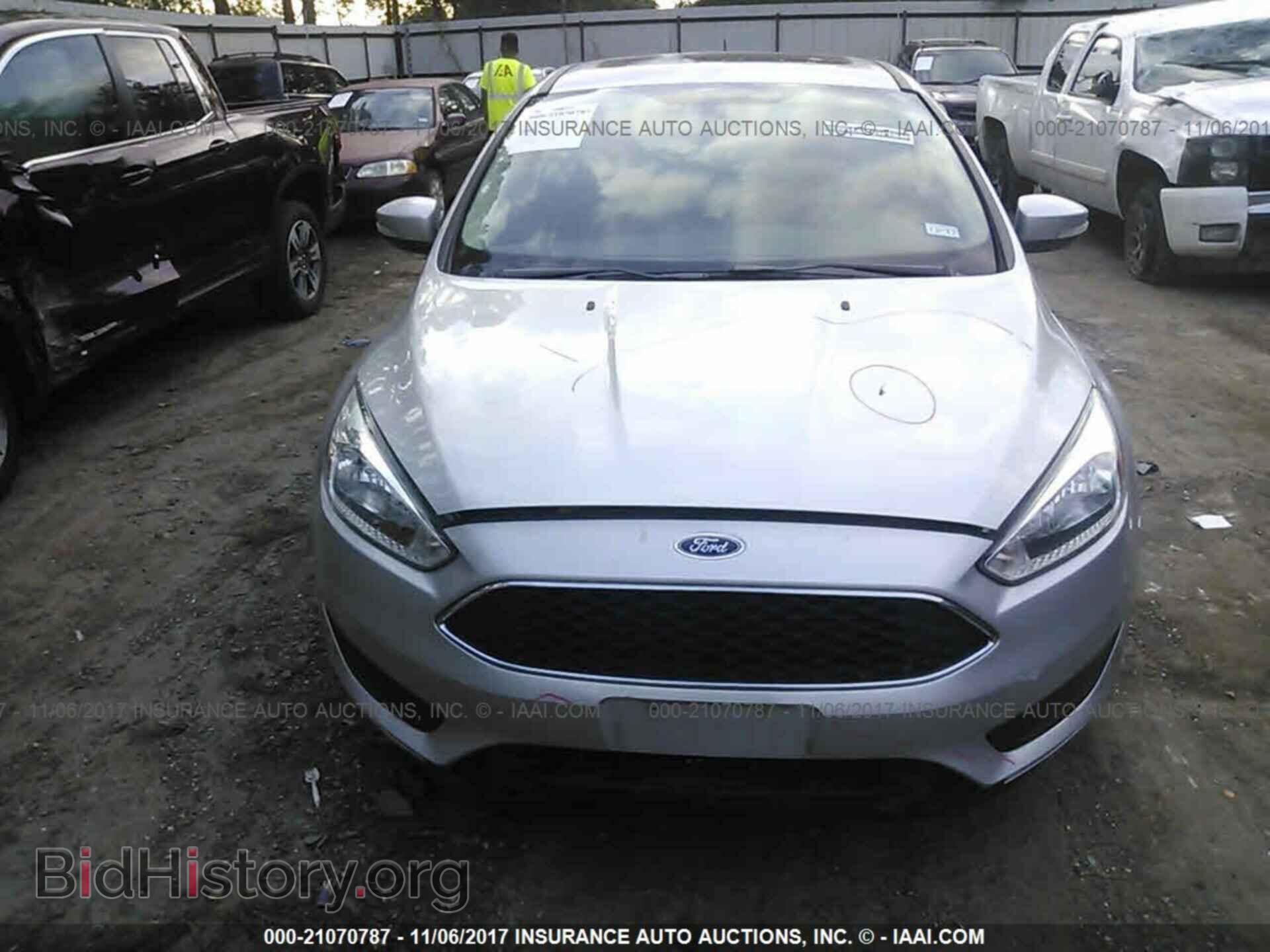 2016 Ford Focus - VIN: 1FADP3K22GL270245 - Фото 6
