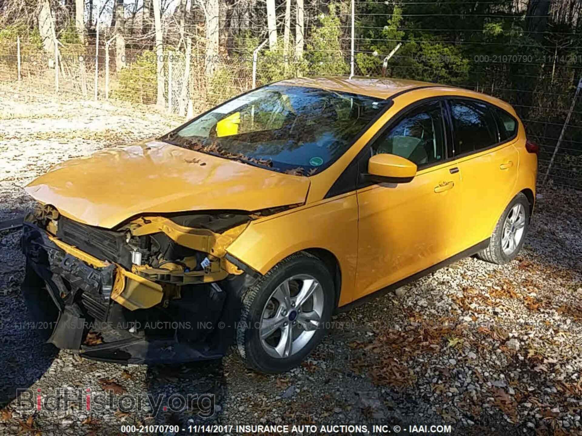 2012 Ford Focus - VIN: 1FAHP3K21CL233831 - Фото 2