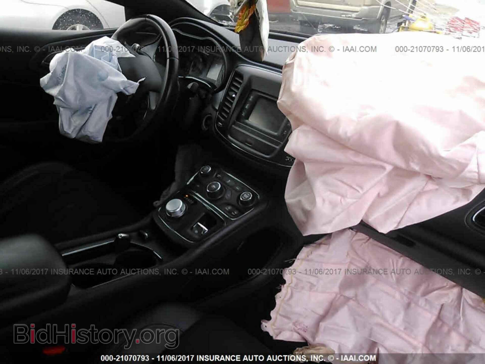 2015 Chrysler 200 - VIN: 1C3CCCBB0FN621985 - Photo 5