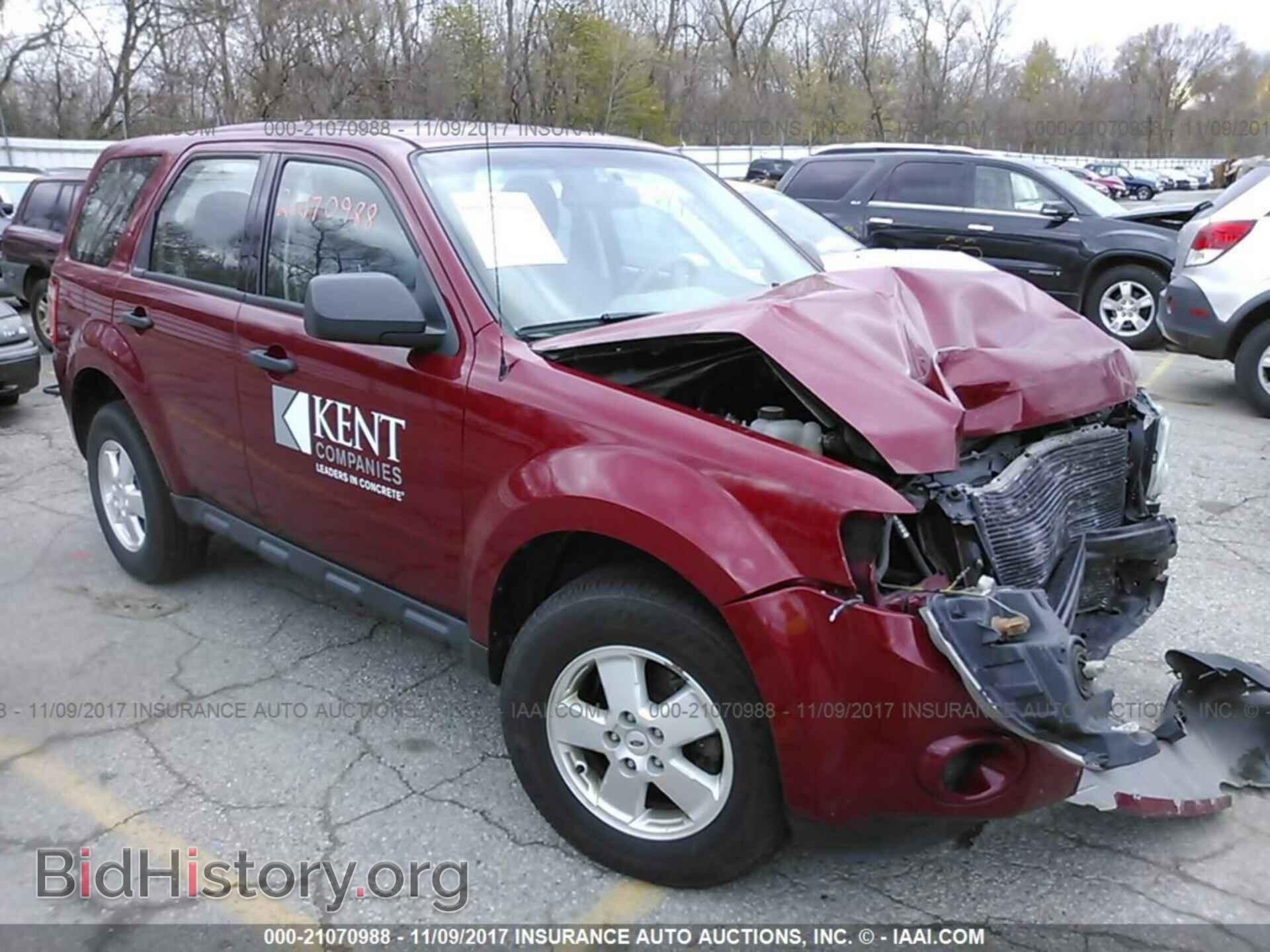 Фотография 1FMCU0C71BKC02763 - Ford Escape 2011