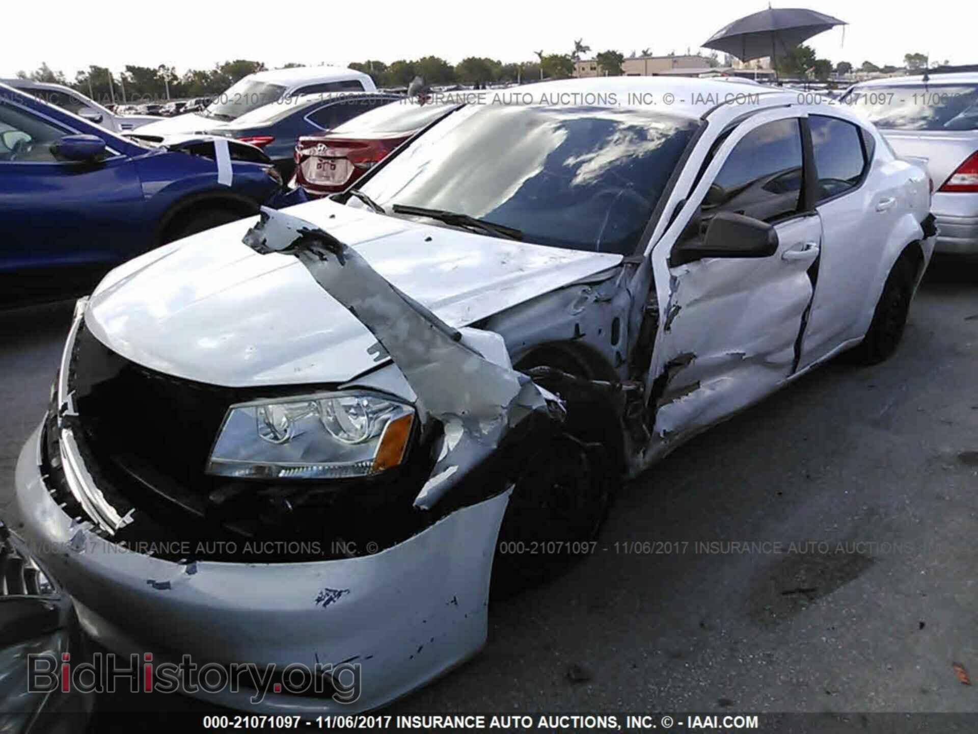 2014 Dodge Avenger - VIN: 1C3CDZAB6EN196627 - Фото 2