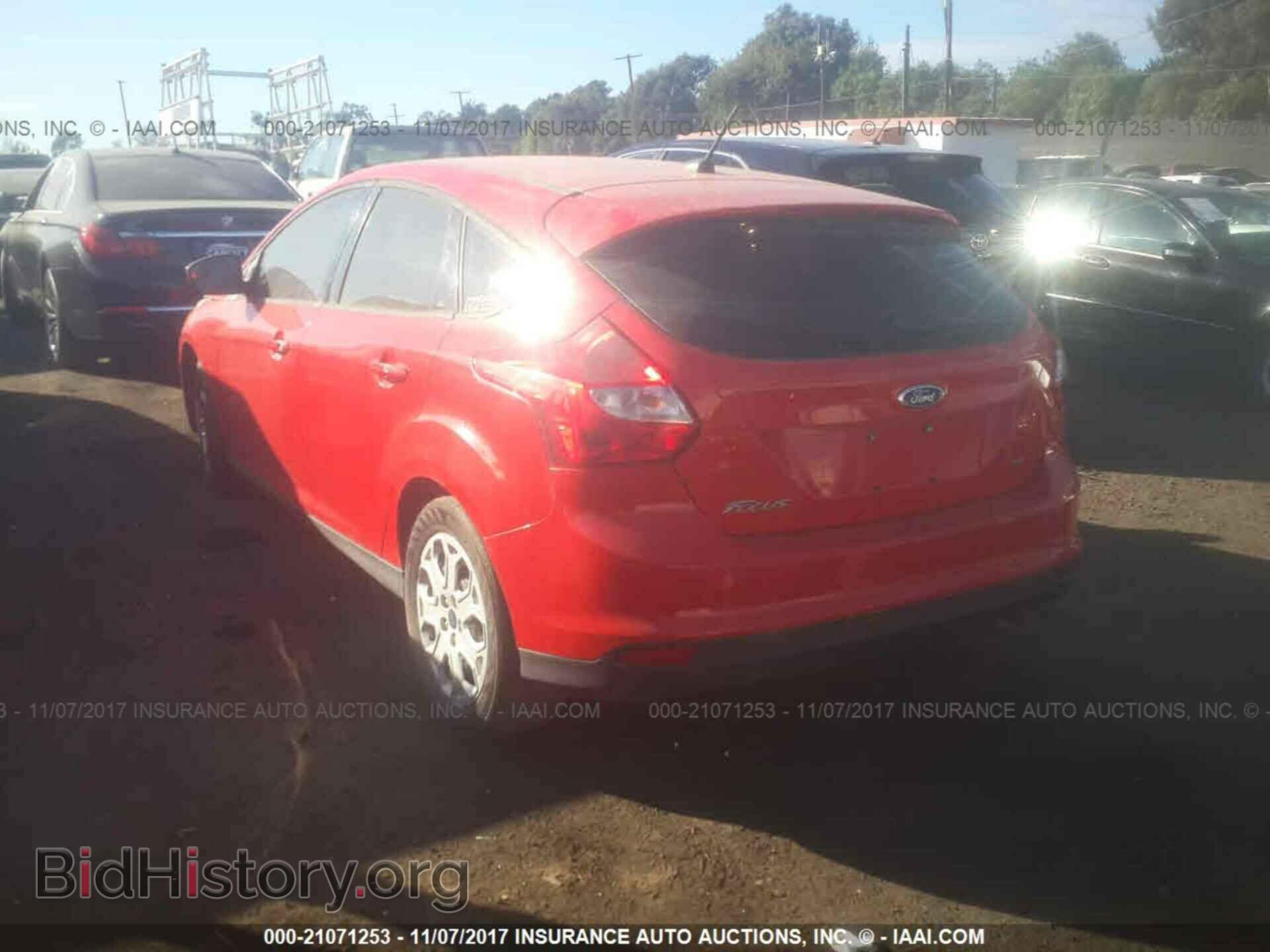2012 Ford Focus - VIN: 1FAHP3K27CL382518 - Фото 3