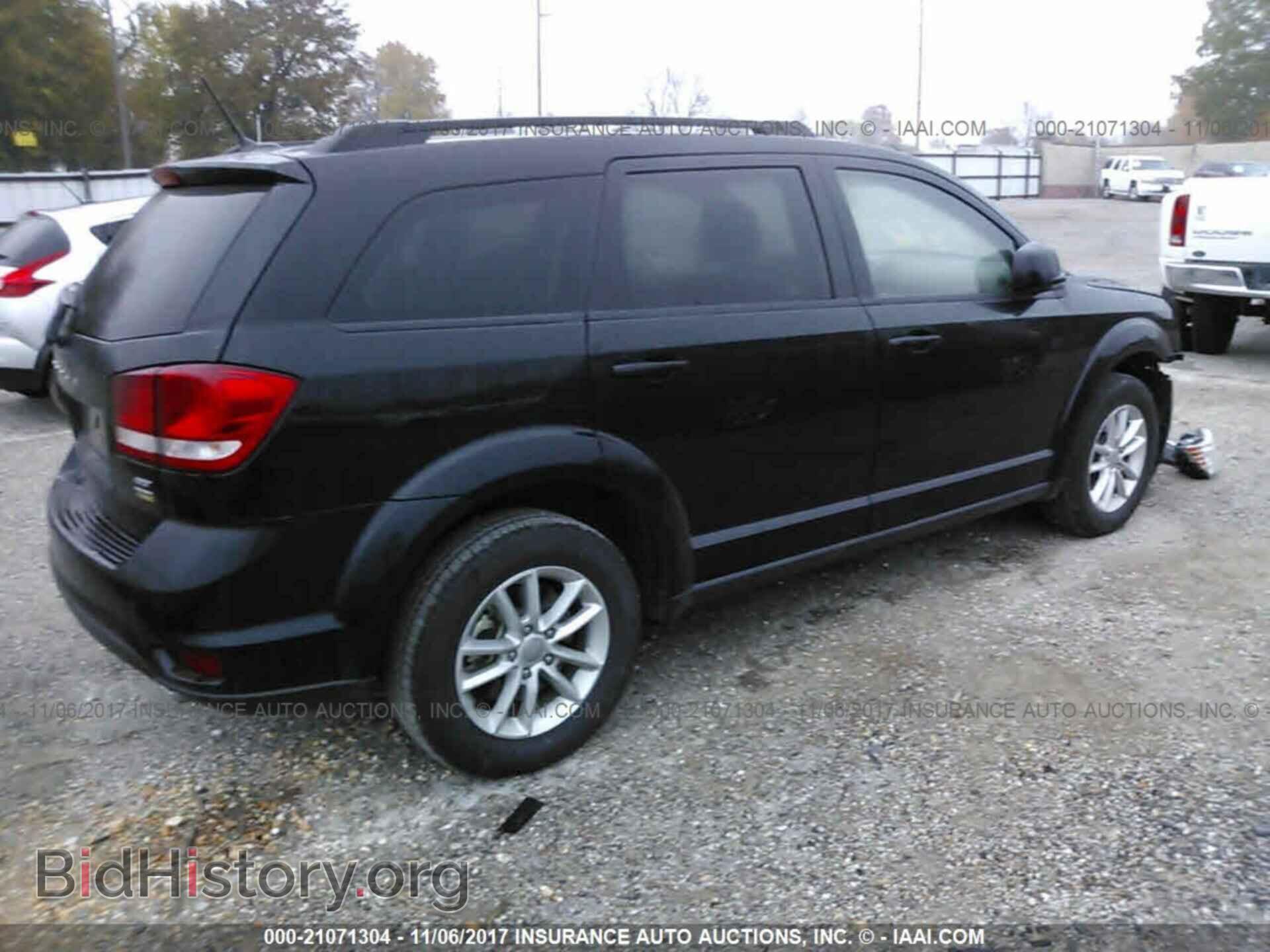 2017 Dodge Journey - VIN: 3C4PDCBG6HT534035 - Фото 4