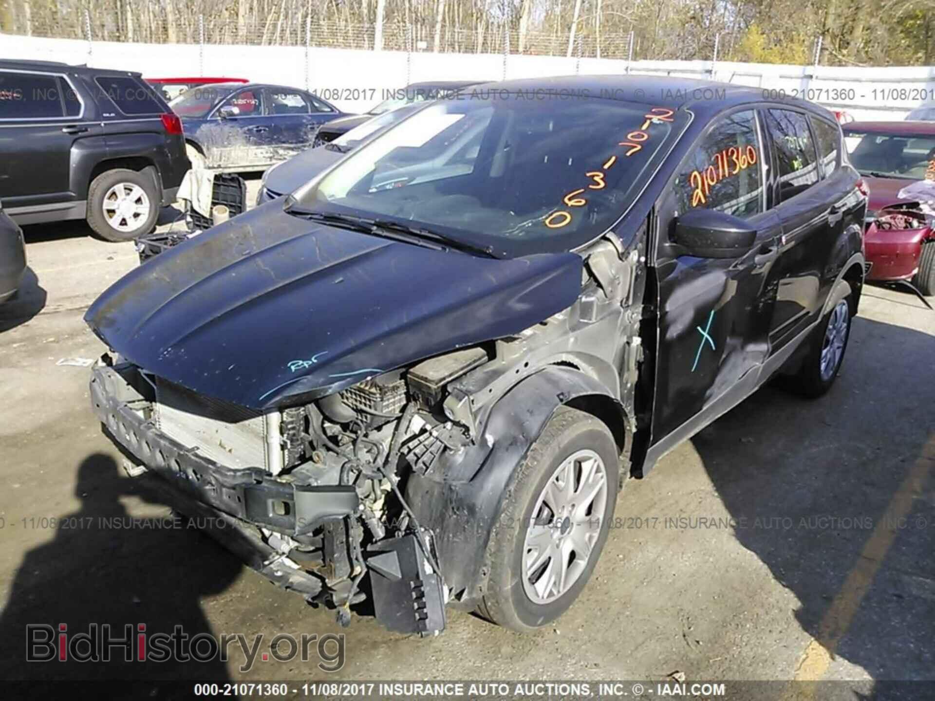 2014 Ford Escape - VIN: 1FMCU0F73EUB00143 - Photo 2