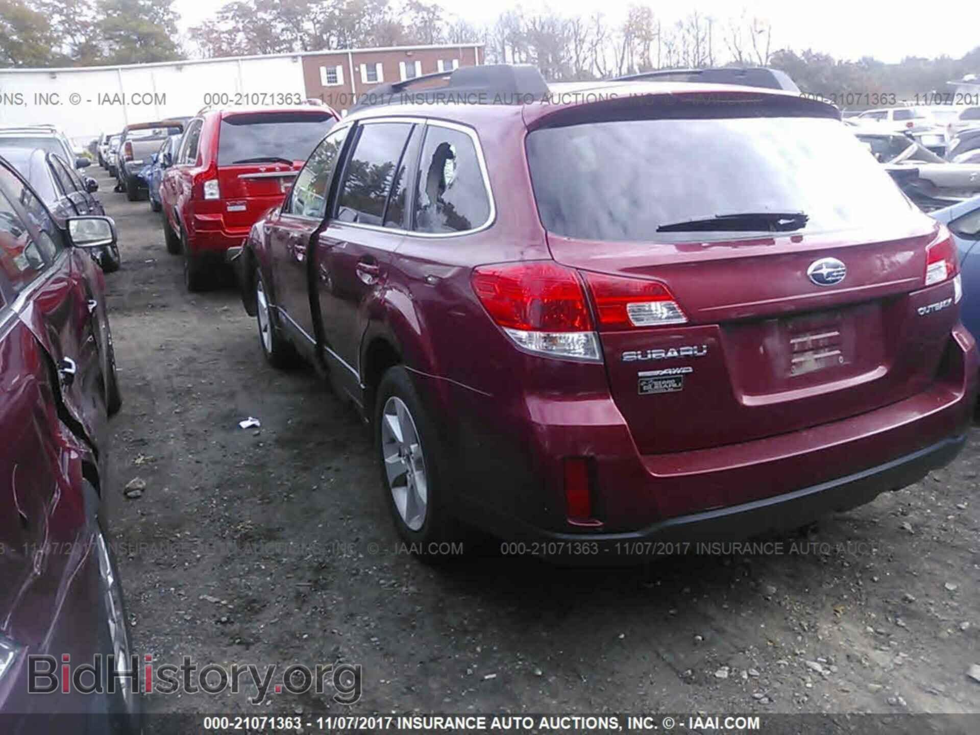 2013 Subaru Outback - VIN: 4S4BRBCC4D3271675 - Фото 3