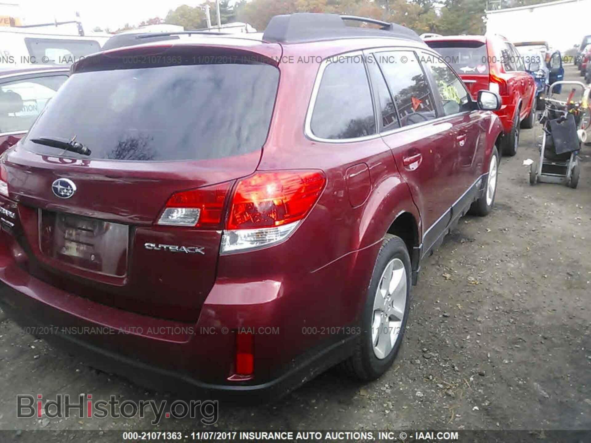 2013 Subaru Outback - VIN: 4S4BRBCC4D3271675 - Фото 4