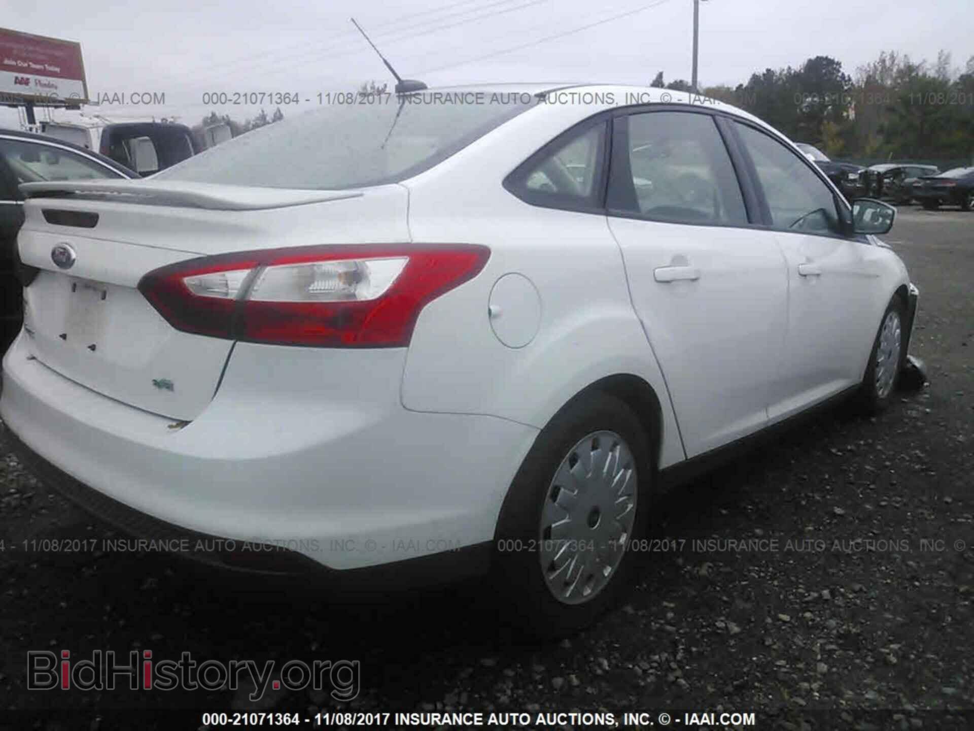 2012 Ford Focus - VIN: 1FAHP3F24CL276764 - Фото 4