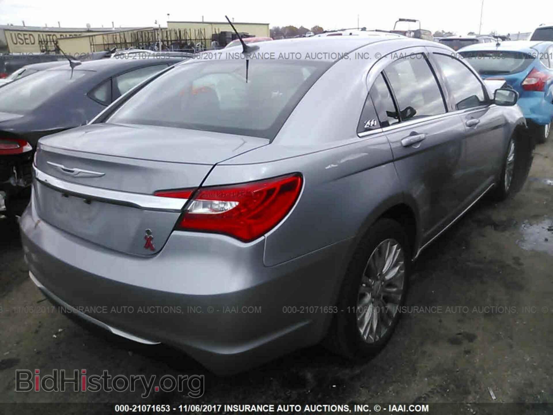 2013 Chrysler 200 - VIN: 1C3CCBBB5DN601433 - Photo 4