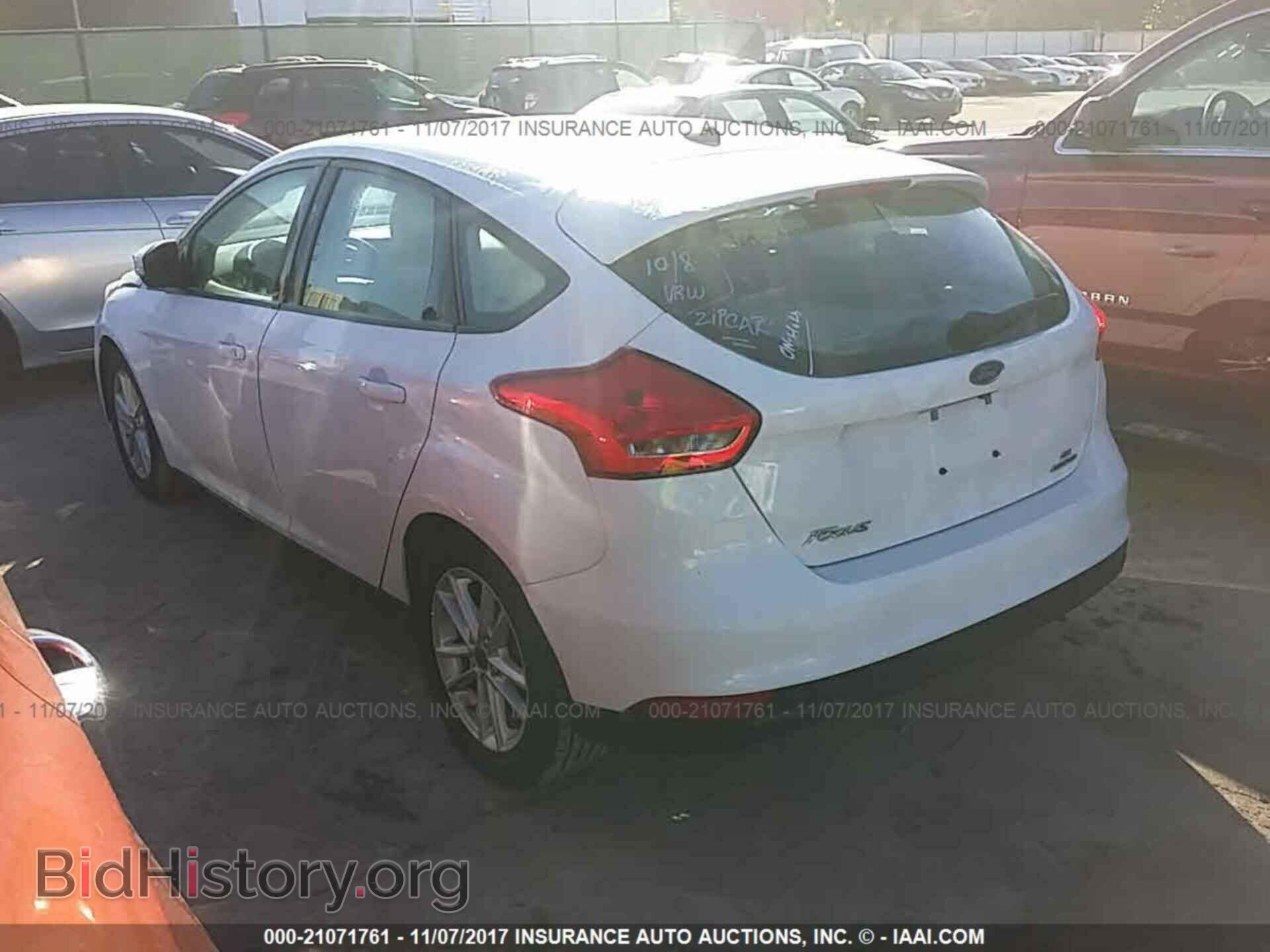 2016 Ford Focus - VIN: 1FADP3K22GL291080 - Фото 3