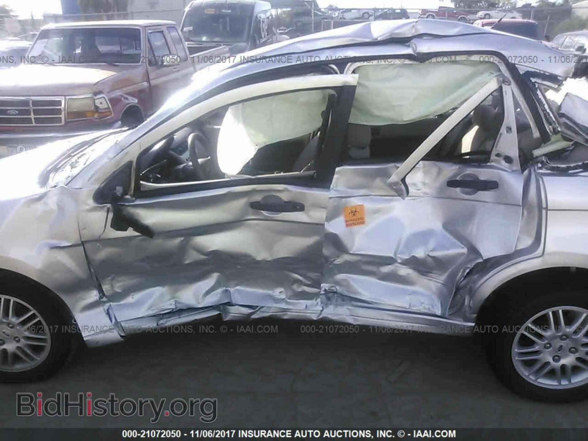 2011 Ford Focus - VIN: 1FAHP3FN0BW142650 - Фото 6