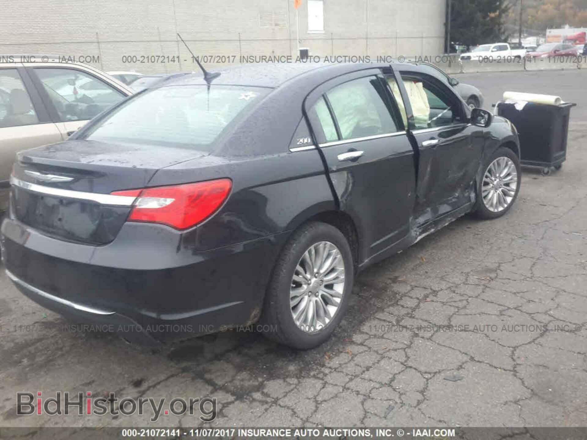 2011 Chrysler 200 - VIN: 1C3BC2FG9BN517744 - Фото 4