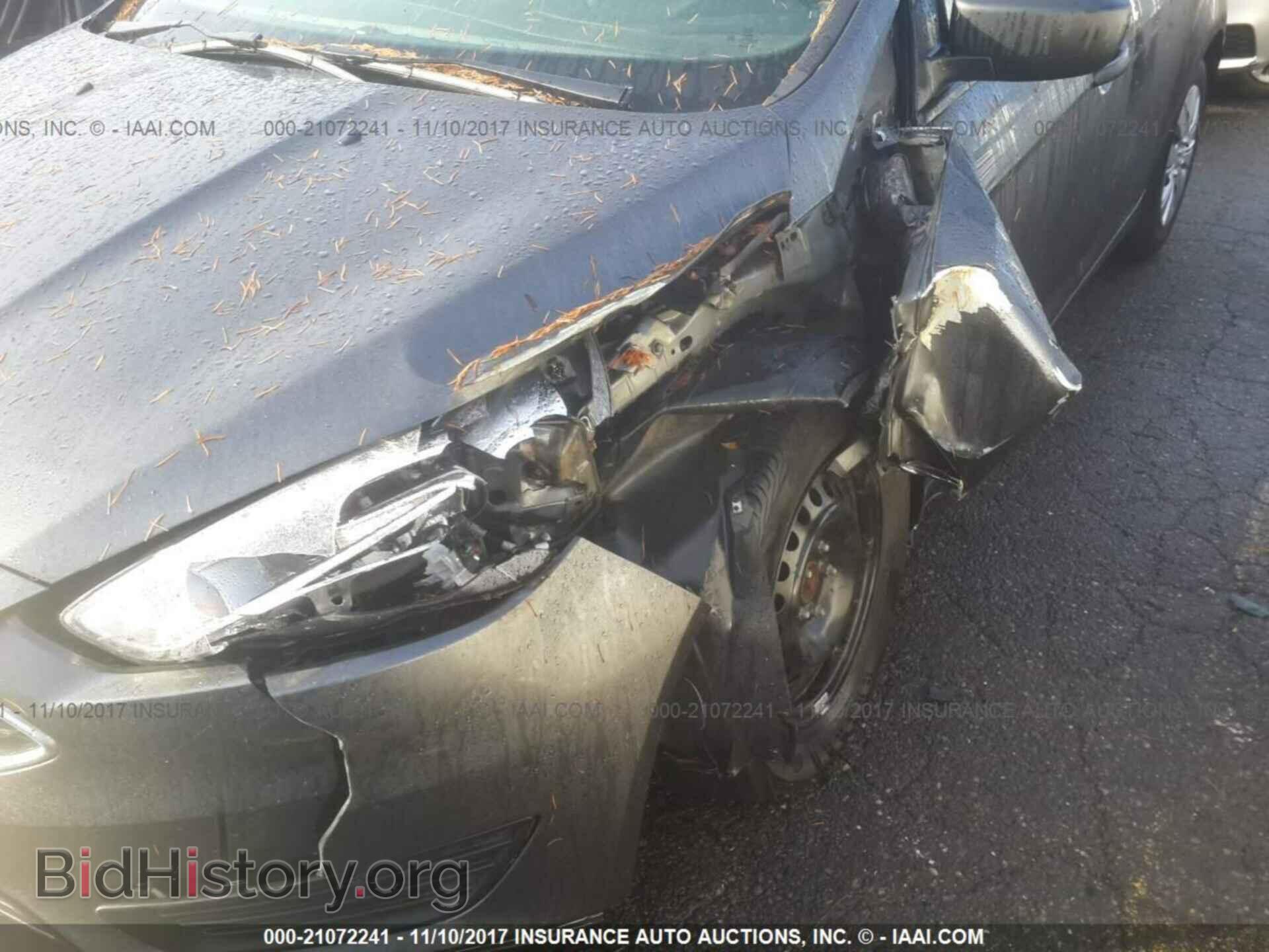 2016 Ford Focus - VIN: 1FADP3E28GL294044 - Photo 6