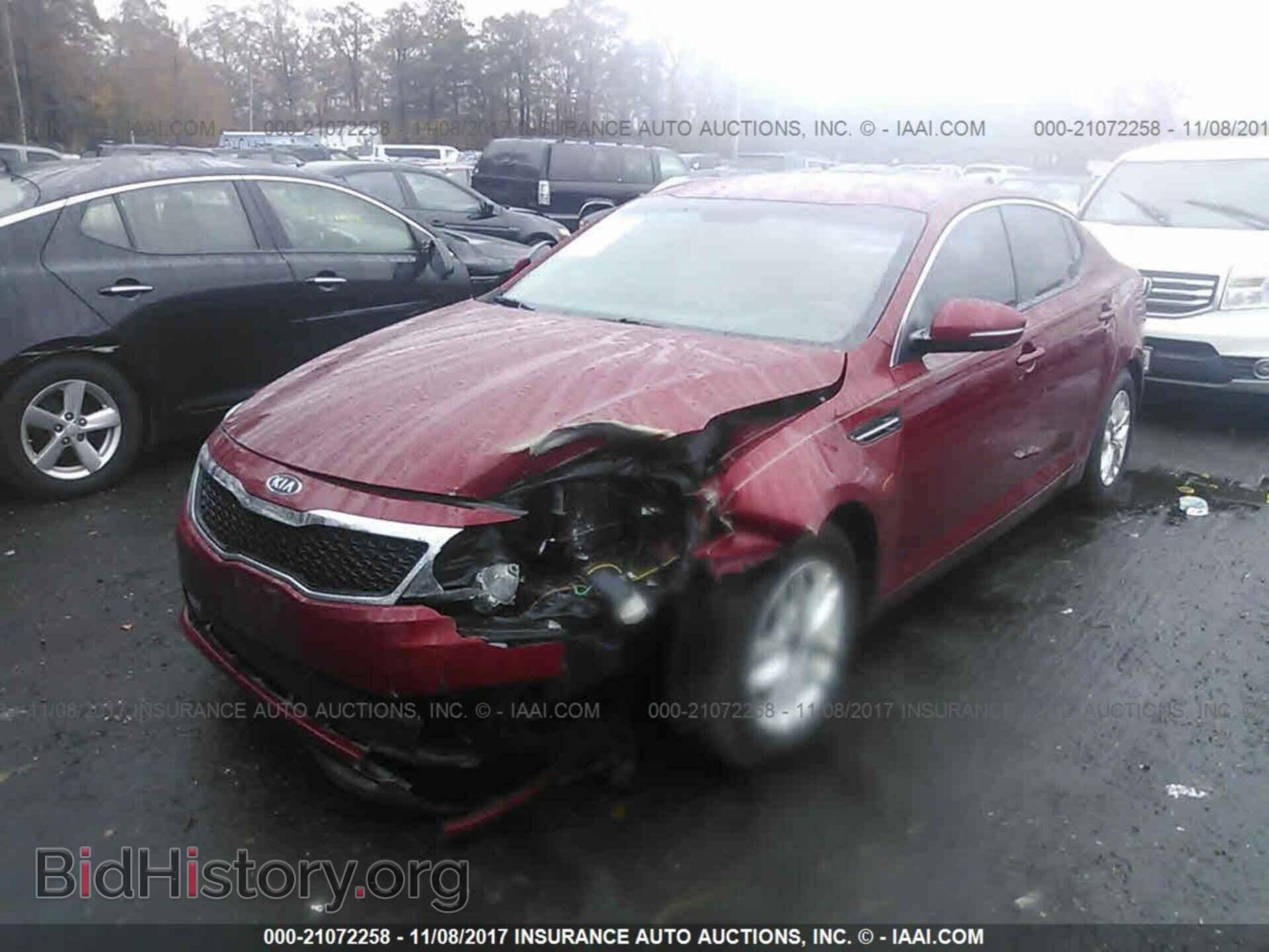 2011 Kia Optima - VIN: KNAGM4A73B5073632 - Фото 2