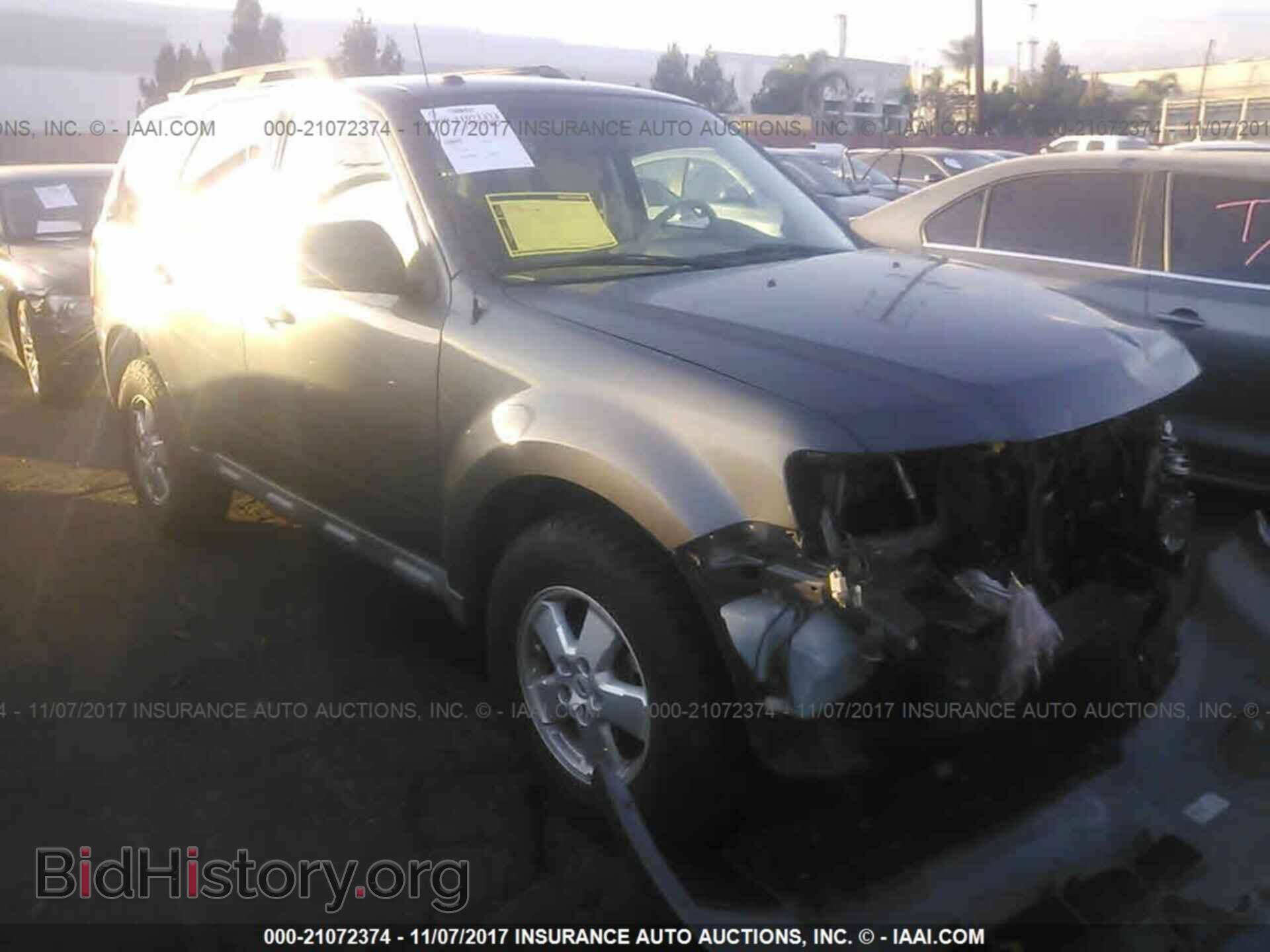 Photo 1FMCU0D72CKB04549 - Ford Escape 2012