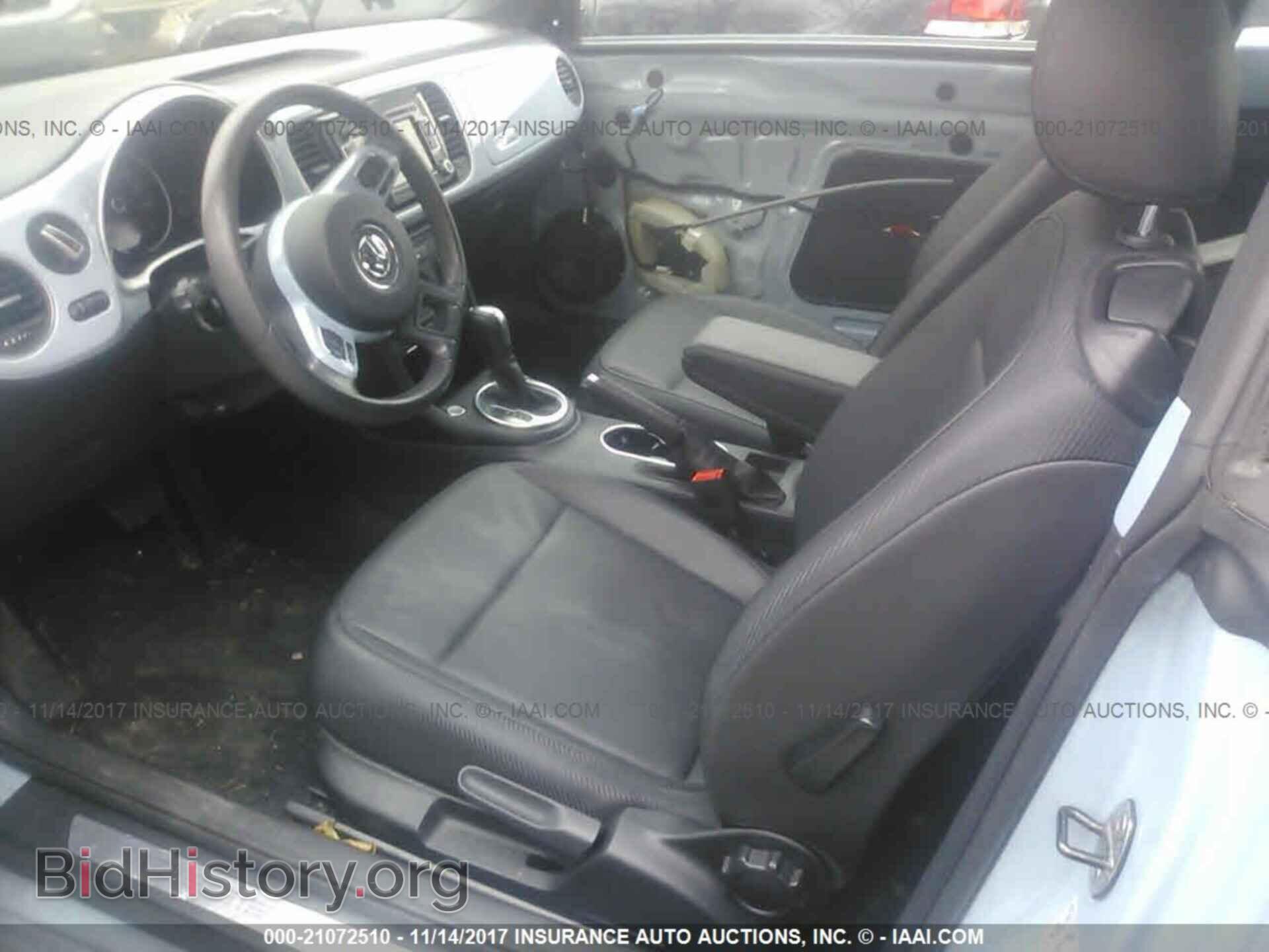 2012 Volkswagen Beetle - VIN: 3VWJP7AT0CM638037 - Фото 5