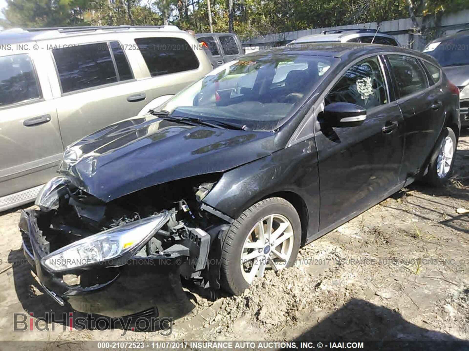 2015 Ford Focus - VIN: 1FADP3K23FL316342 - Photo 2