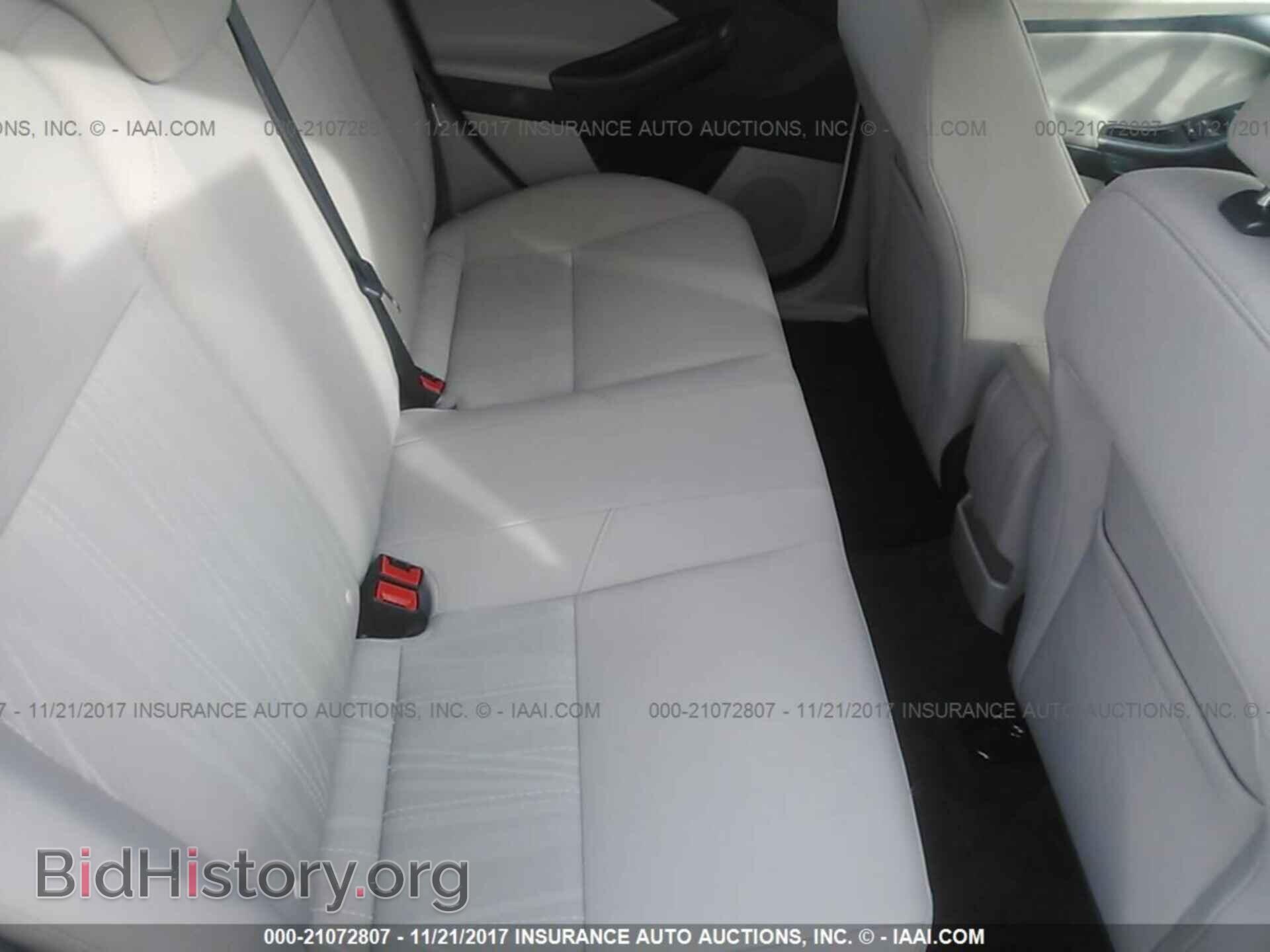 2015 Ford Focus - VIN: 1FADP3F22FL215044 - Photo 8