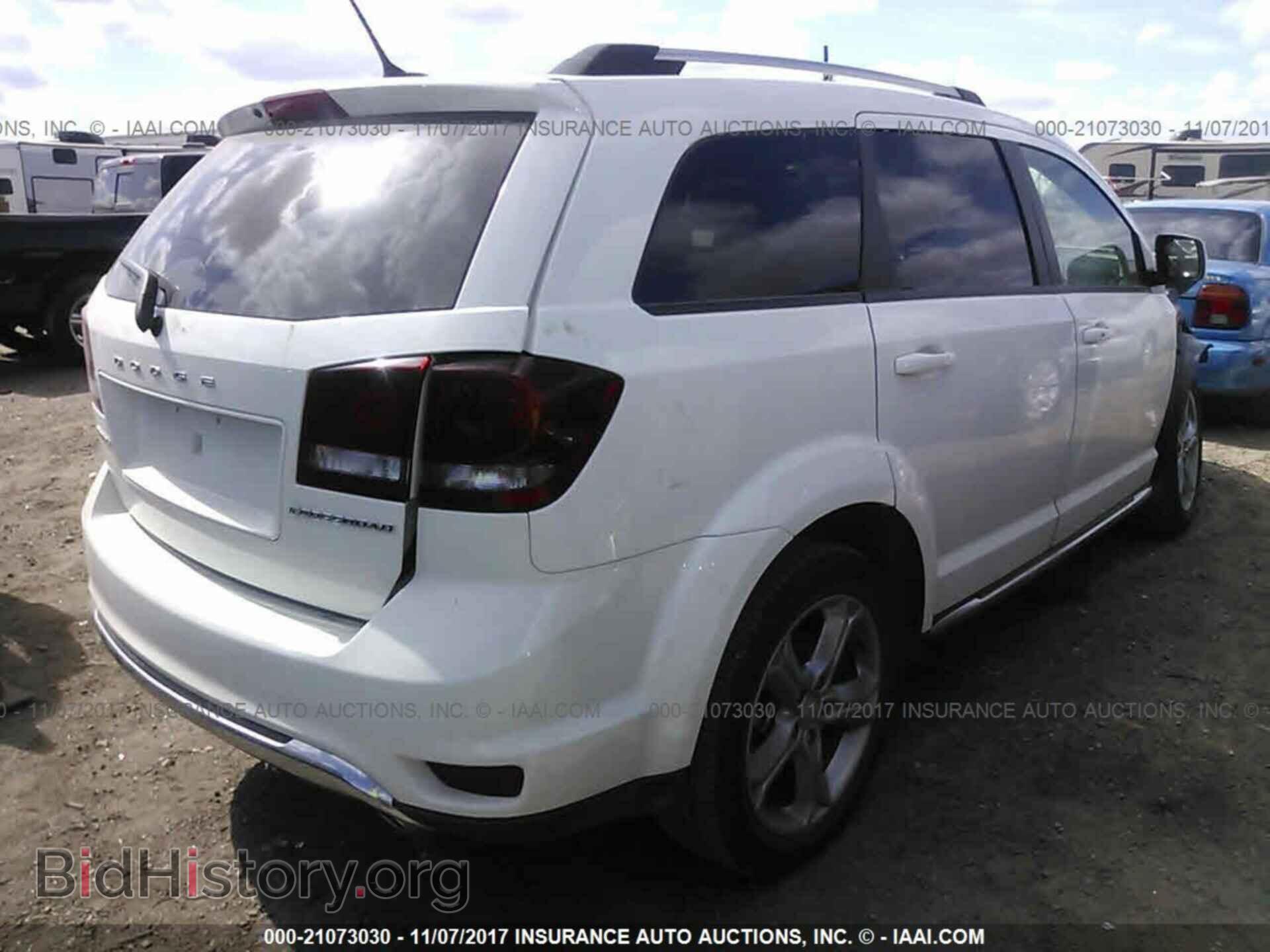 2017 Dodge Journey - VIN: 3C4PDCGGXHT562686 - Фото 4