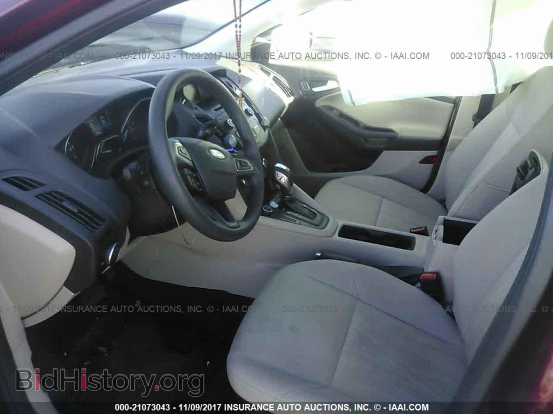 2015 Ford Focus - VIN: 1FADP3F27FL249643 - Photo 5