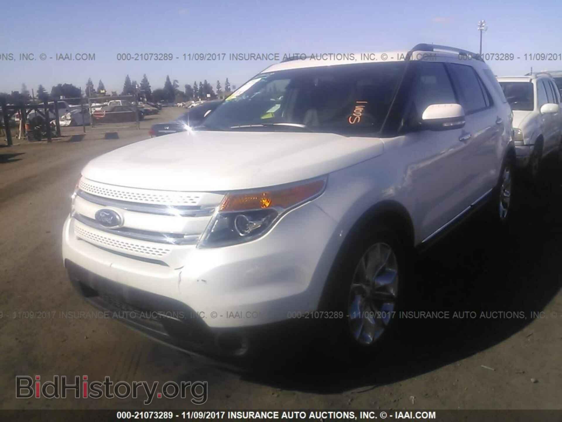 2014 Ford Explorer - VIN: 1FM5K7F84EGC01271 - Photo 2