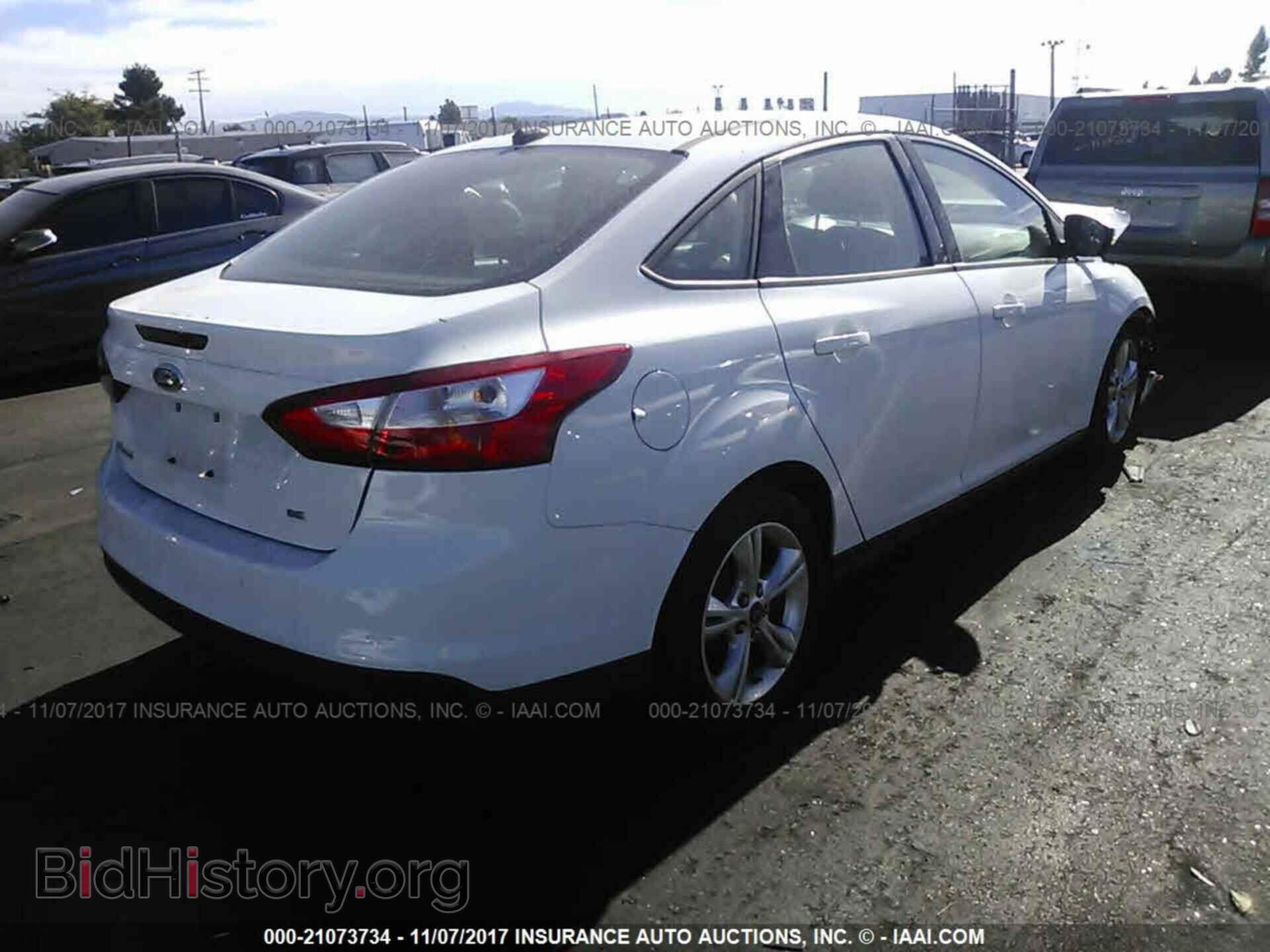 2013 Ford Focus - VIN: 1FADP3F25DL337667 - Photo 4